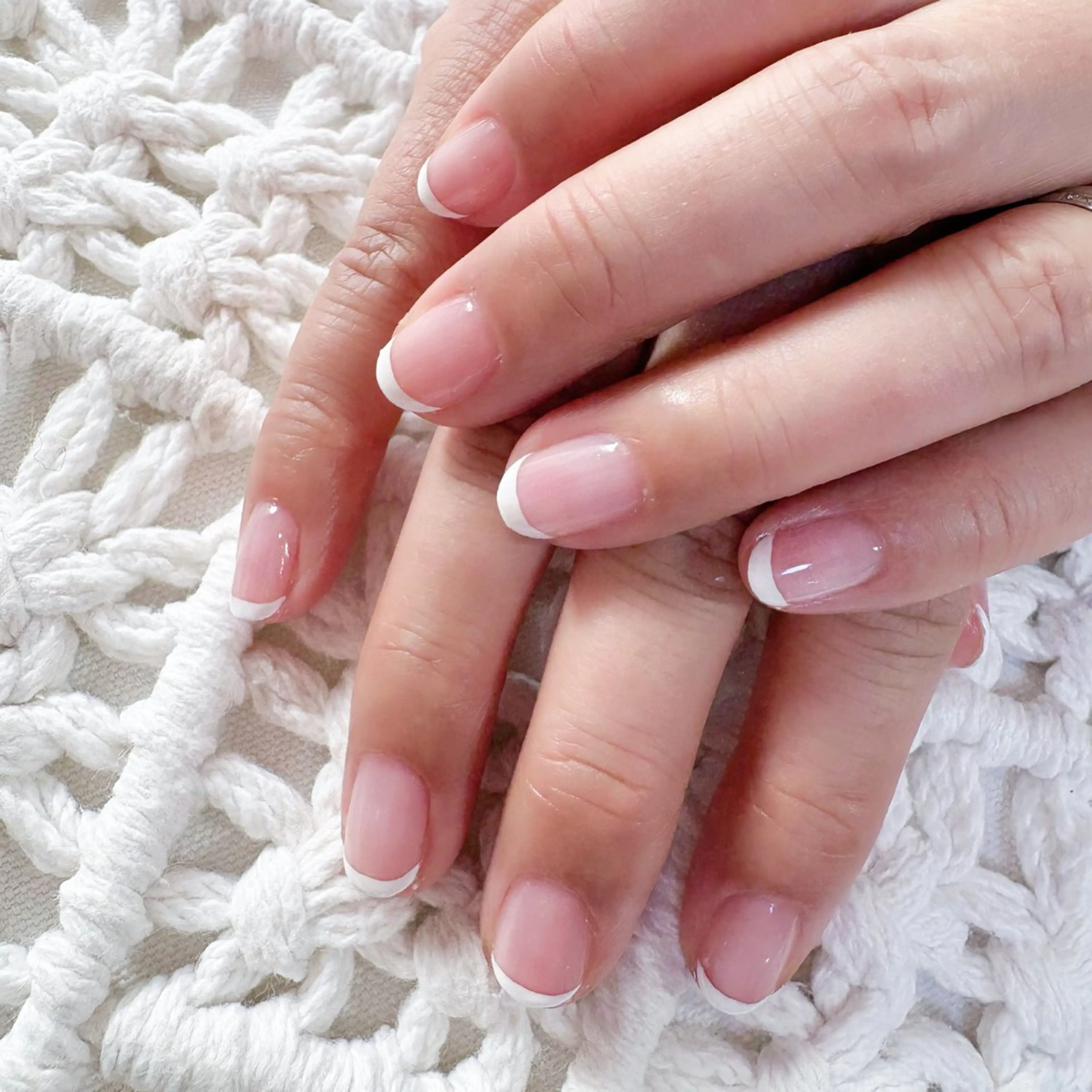 《ハンドモデル》グラデーション/フレンチ　のいずれかの写真