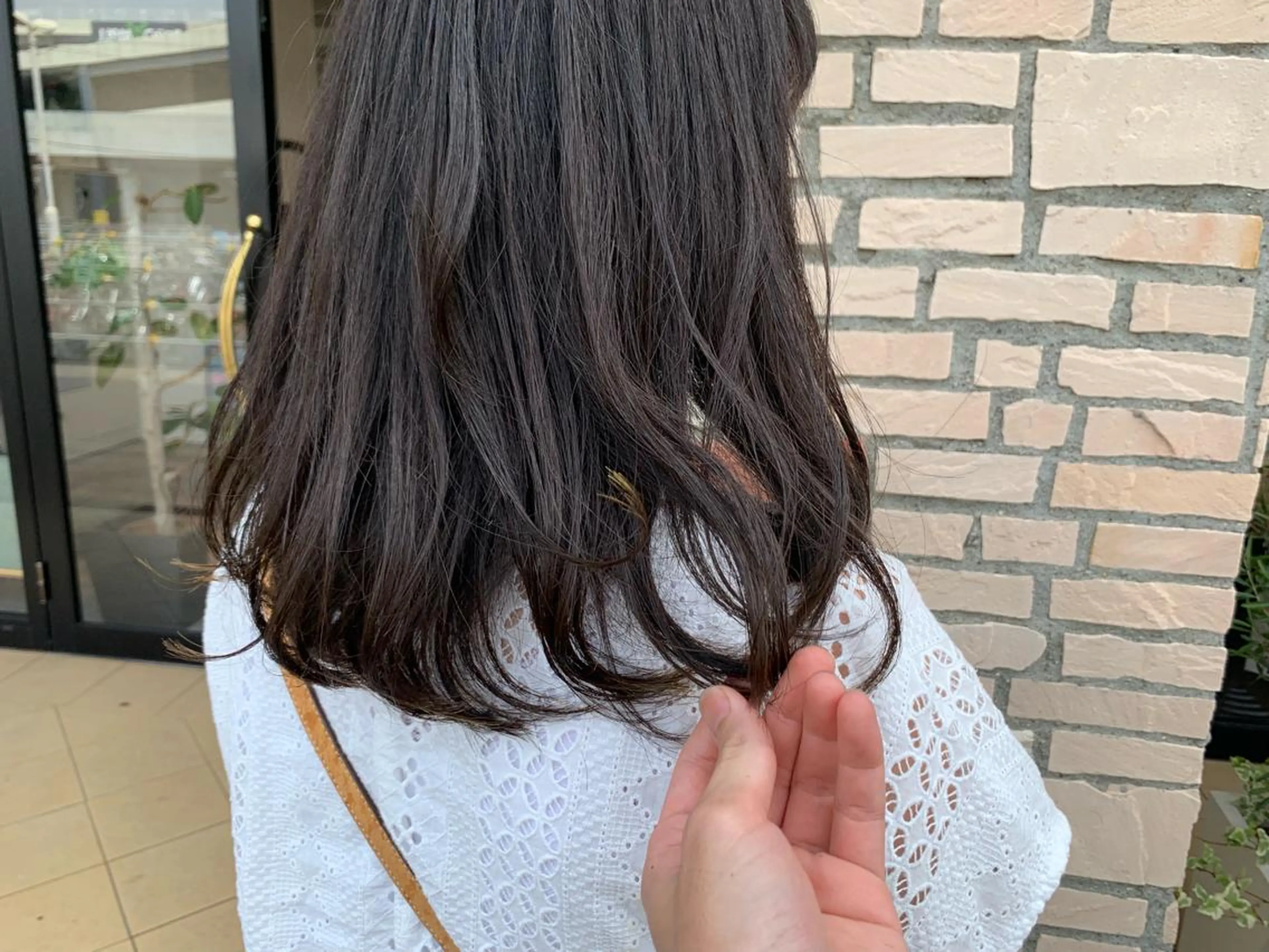 ミディアム パーマ 高月 瞭のヘアスタイル