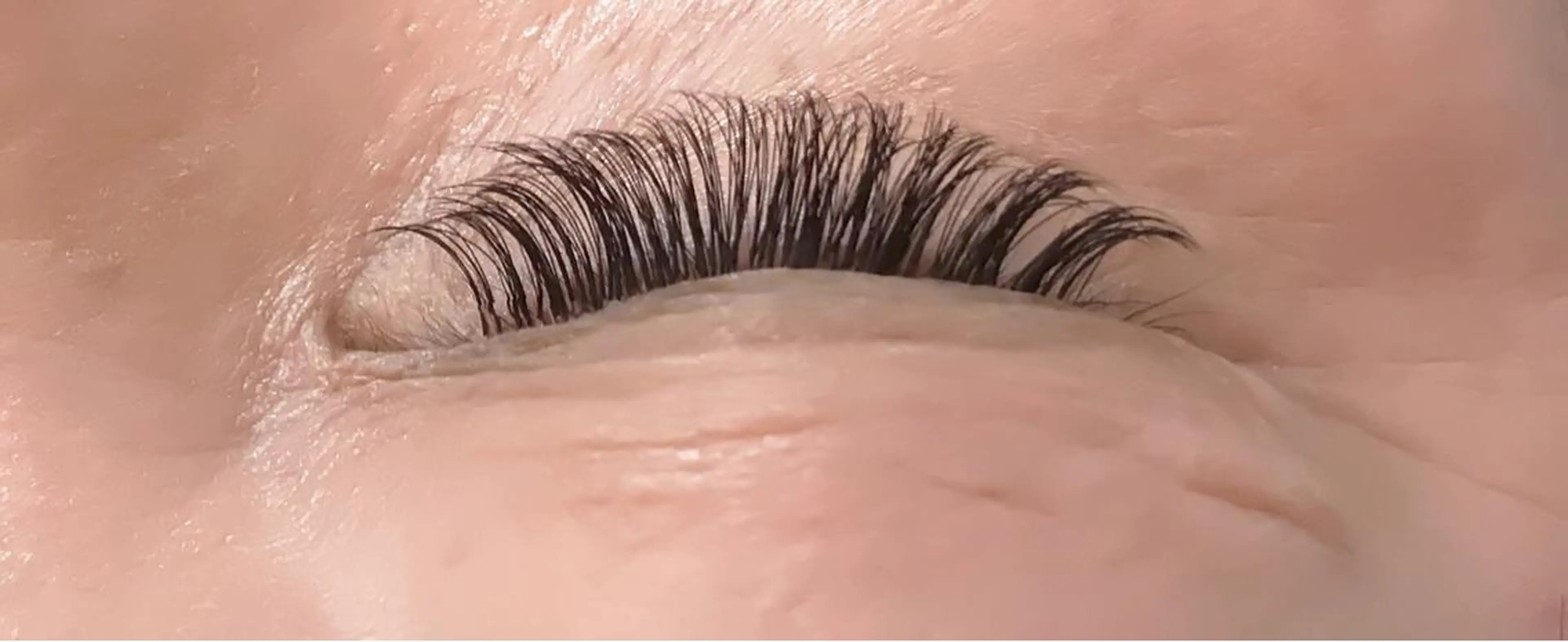 マツエク・マツパ ボリュームラッシュ Carat Eyelash&Eyebrow 市川店所属・時田 友美のマツエク・マツパデザイン