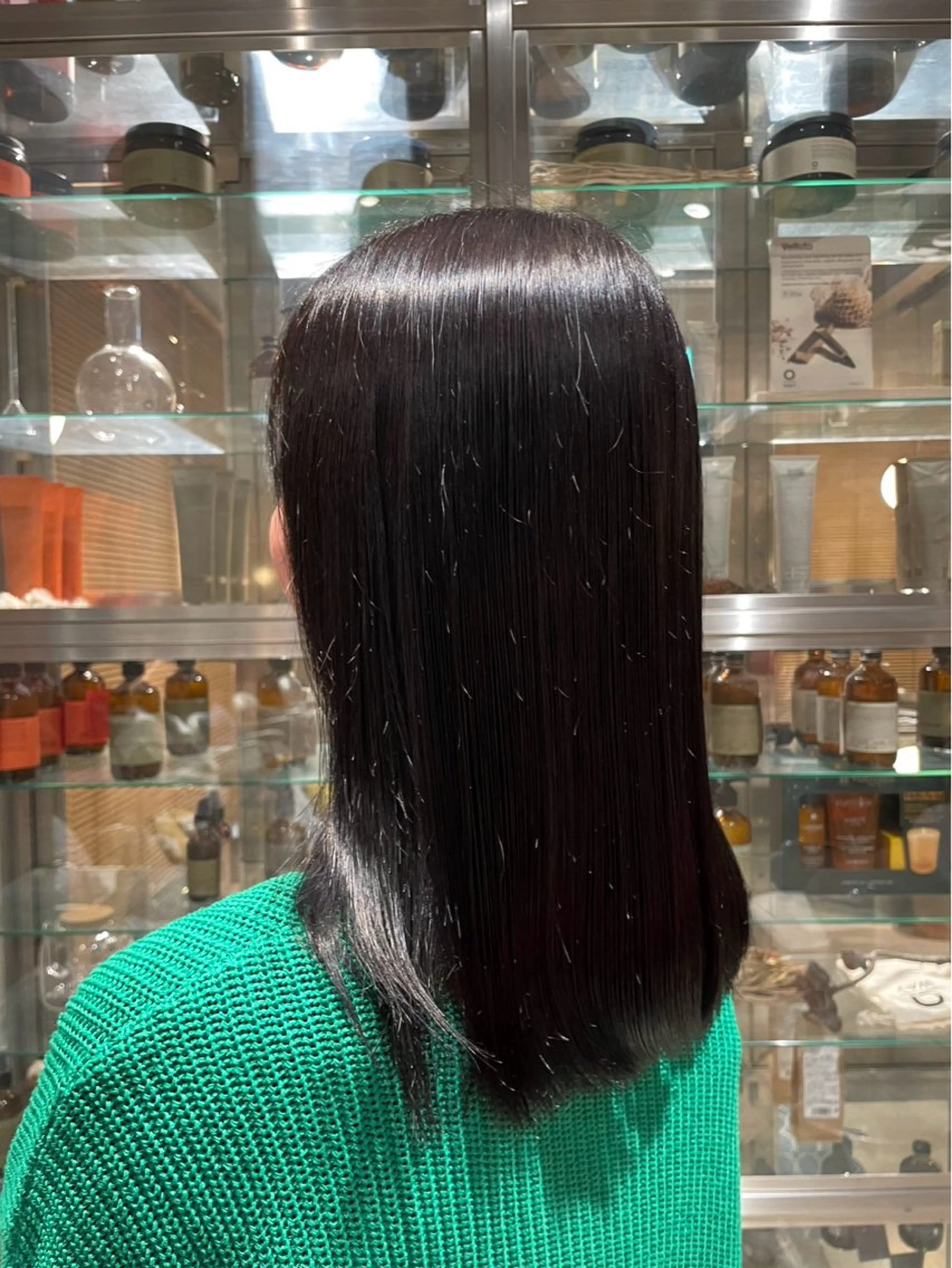 カラー 黒髪 はらだ かなうのヘアスタイル