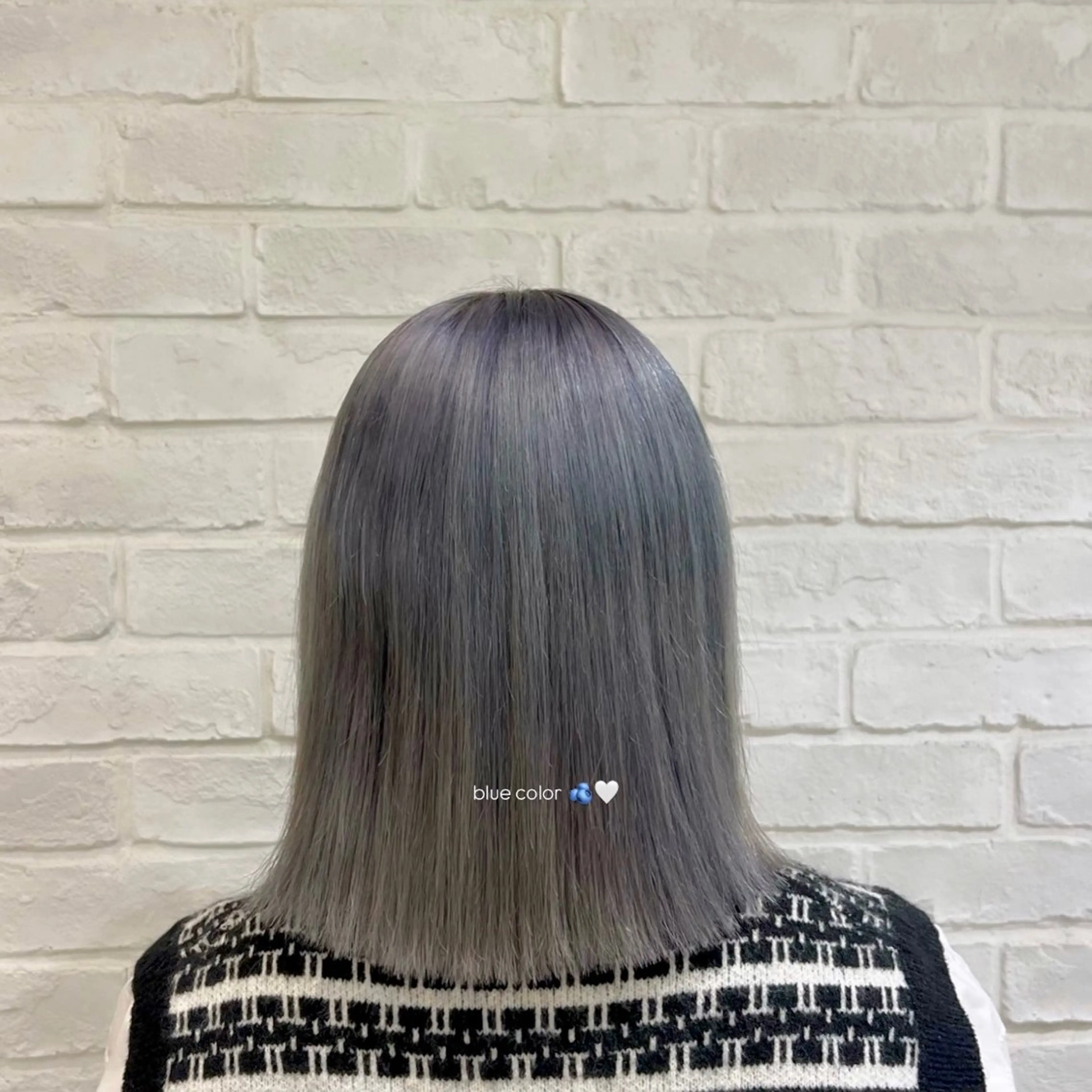 ミディアム カラー 黒須 美海のヘアスタイル