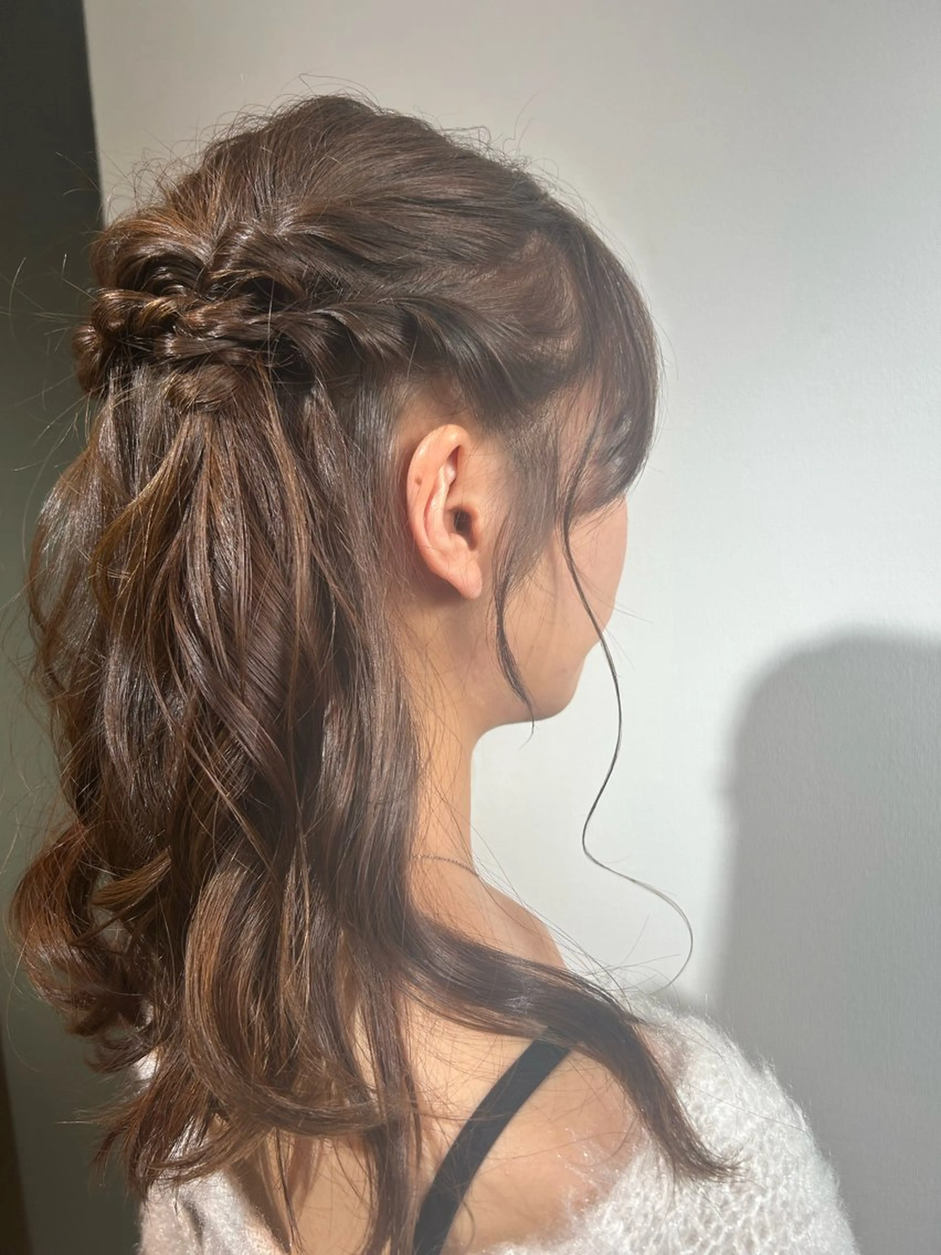 ミディアム ヘアアレンジ ハーフアップ ヘアカラー 推し活カラー◎ saayaのヘアスタイル