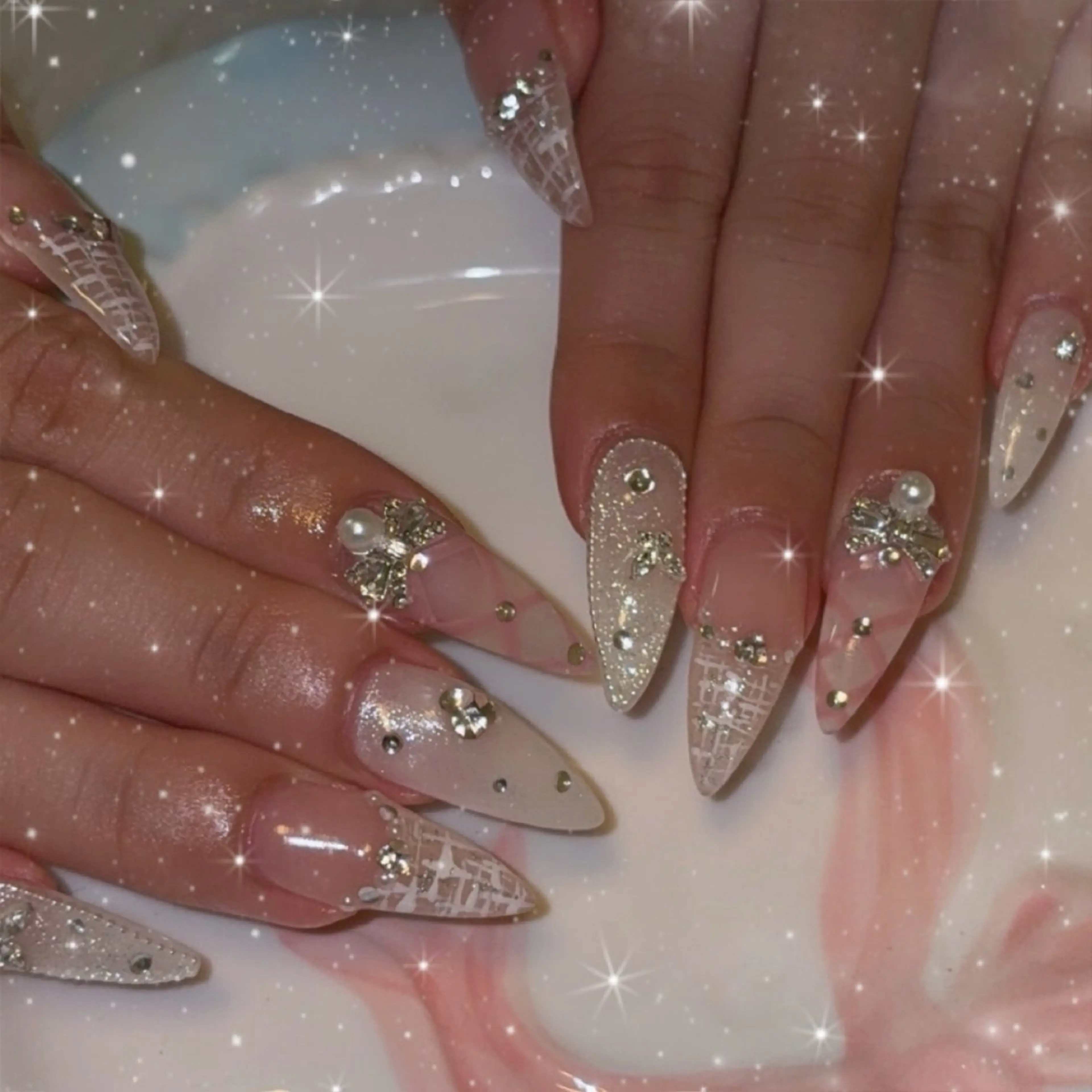 ネイル LUANA所属・LUANA ジュリのネイルデザイン