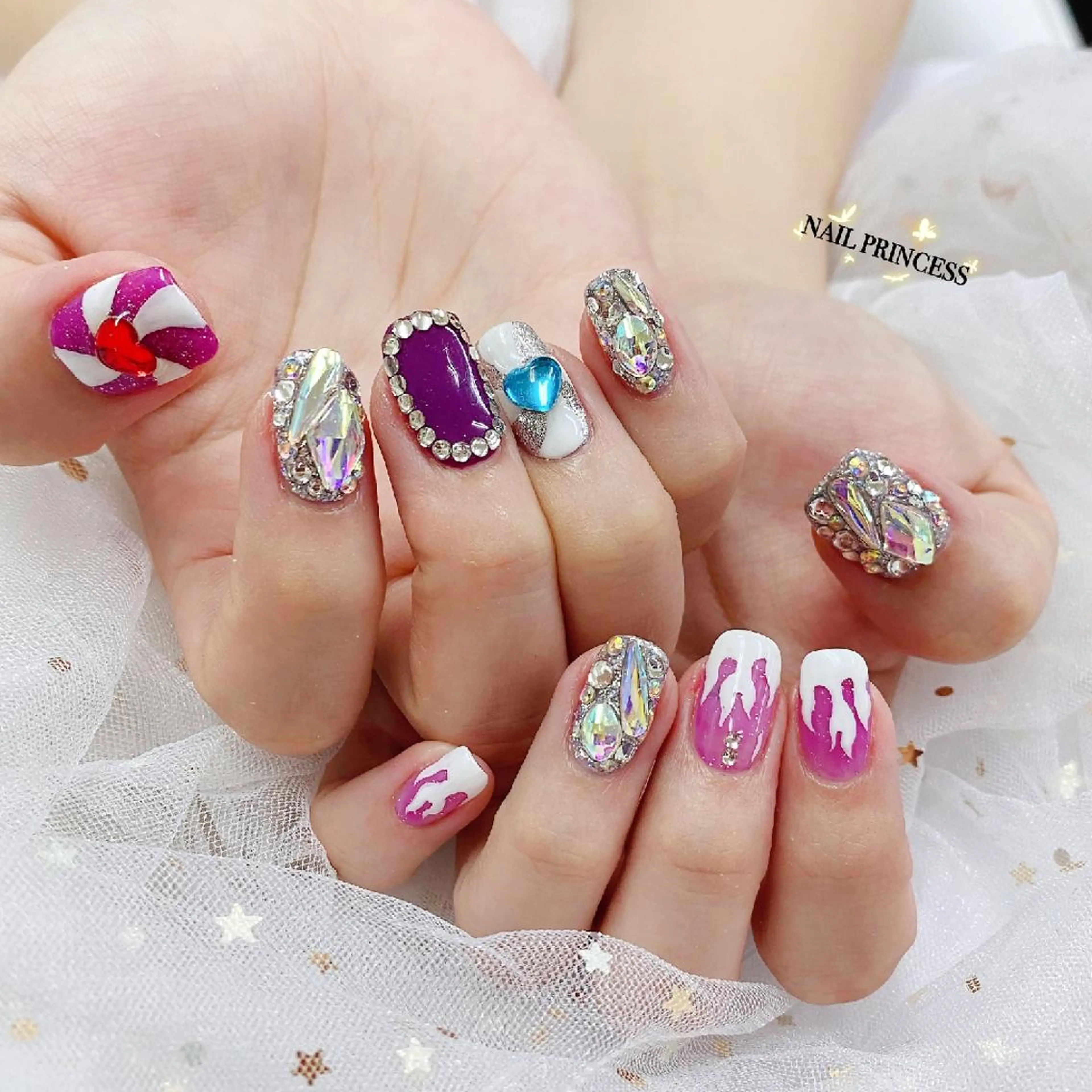 ネイル オーロラネイル ジェルネイル マグネットネイル シンプルネイル ブライダルネイル NailPrincess所属・princess スカルプ専門店のネイルデザイン