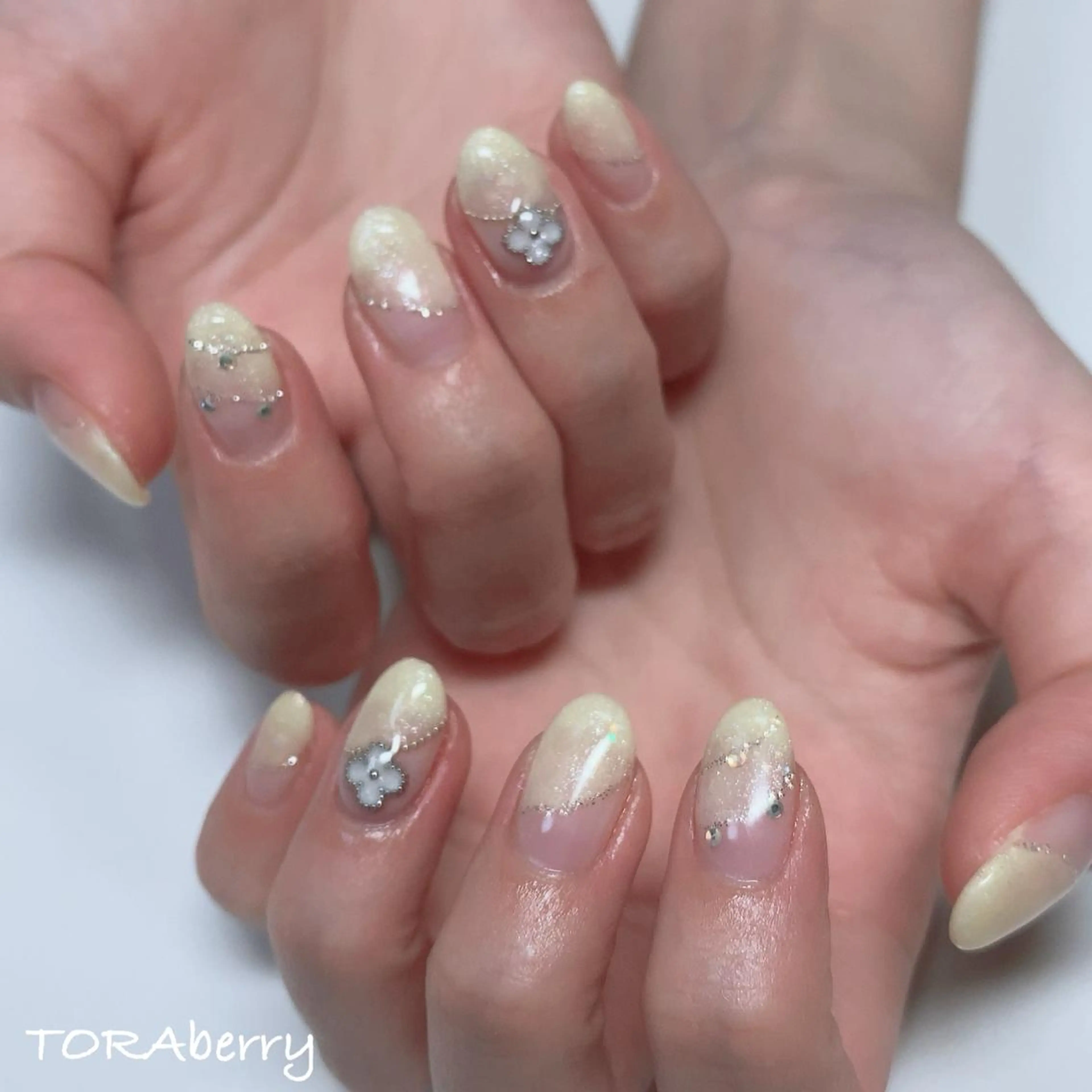 ネイル ハンドネイル ネイリスト なつみのネイルデザイン