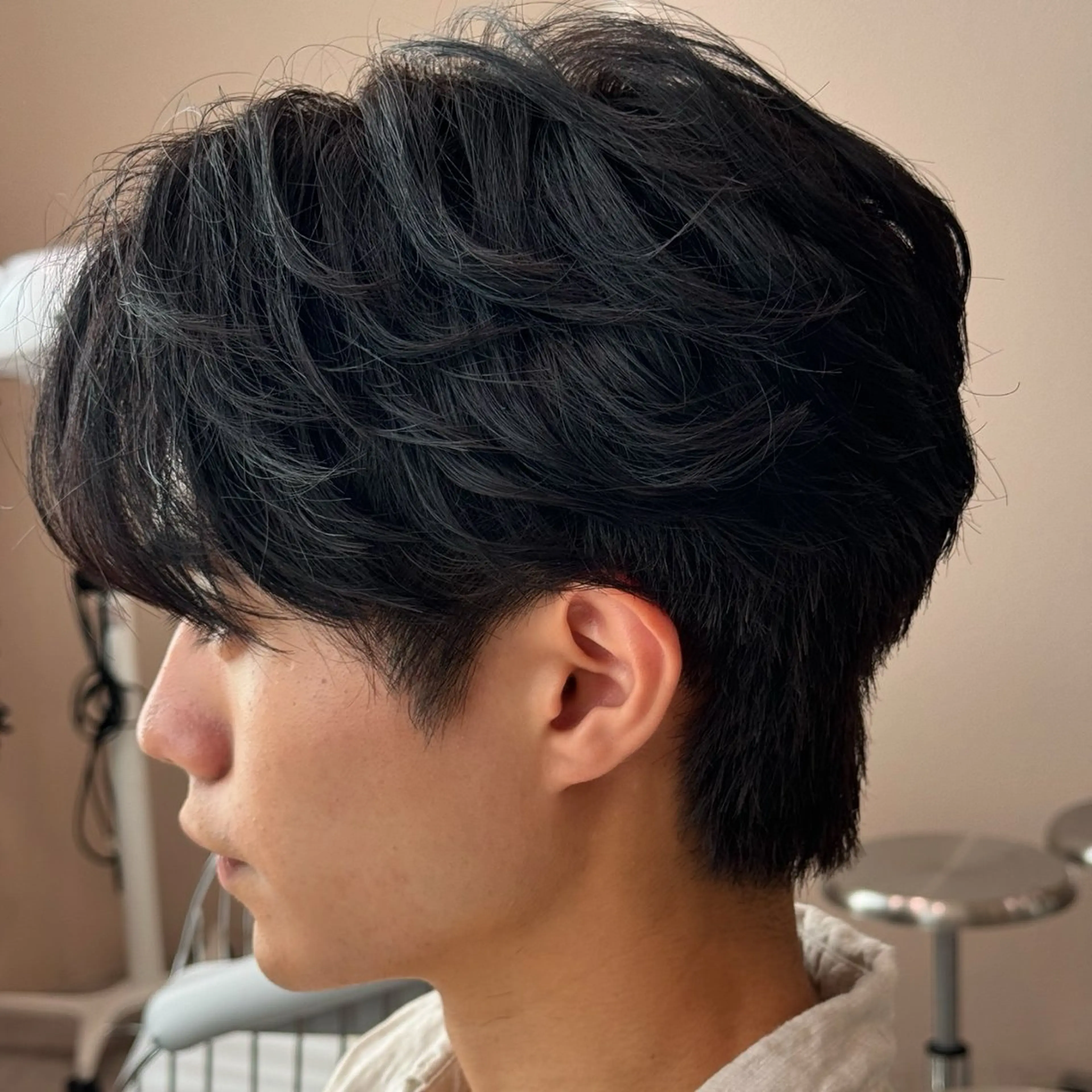 メンズ excia渋谷所属・曲がる縮毛矯正 センターパート/翼のヘアスタイル