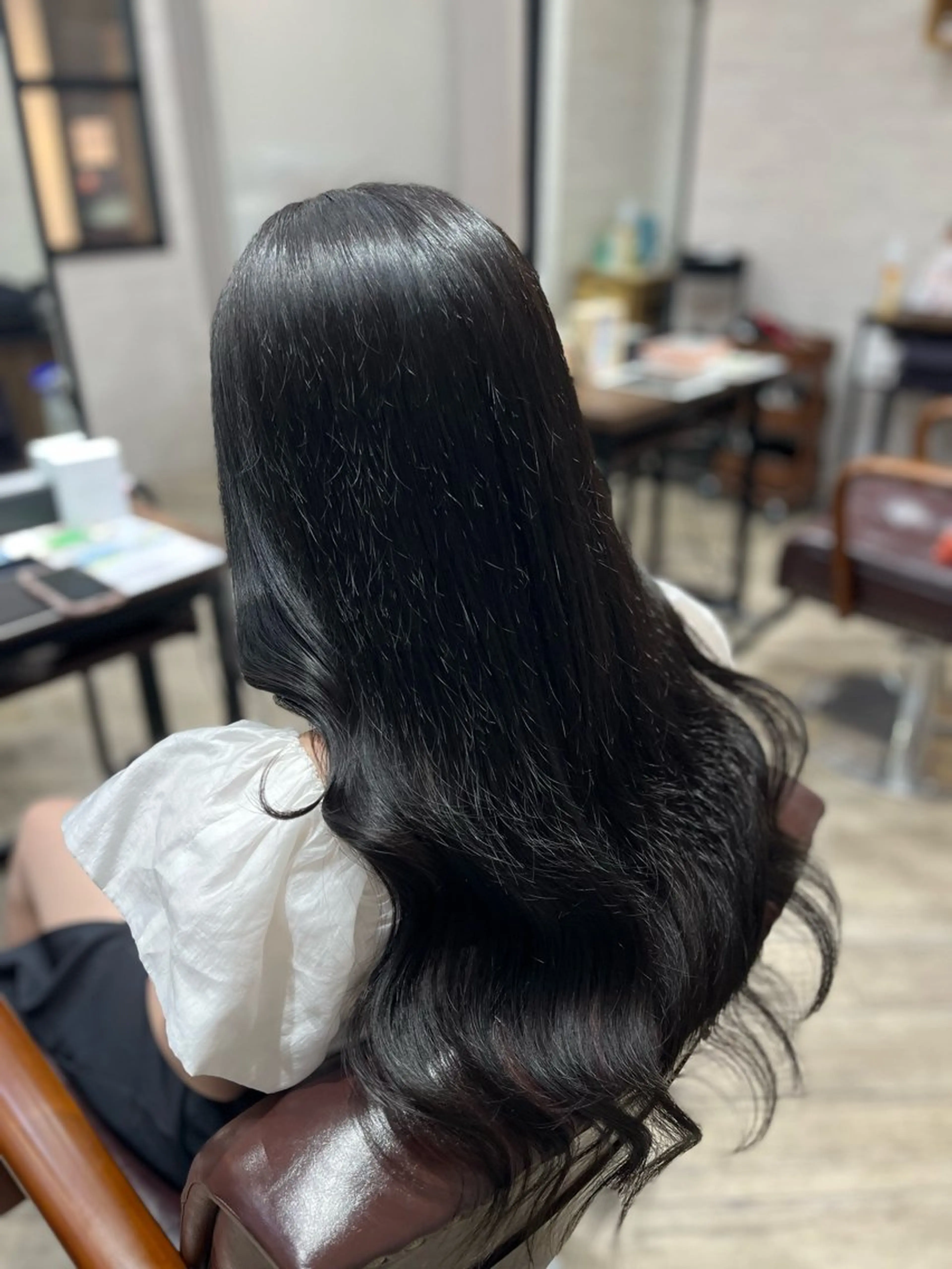 ロング カラー 黒髪 カット ヘアカラー トリートメント 🫧ぷる艶カラー🫧 Yuubi🦩のヘアスタイル