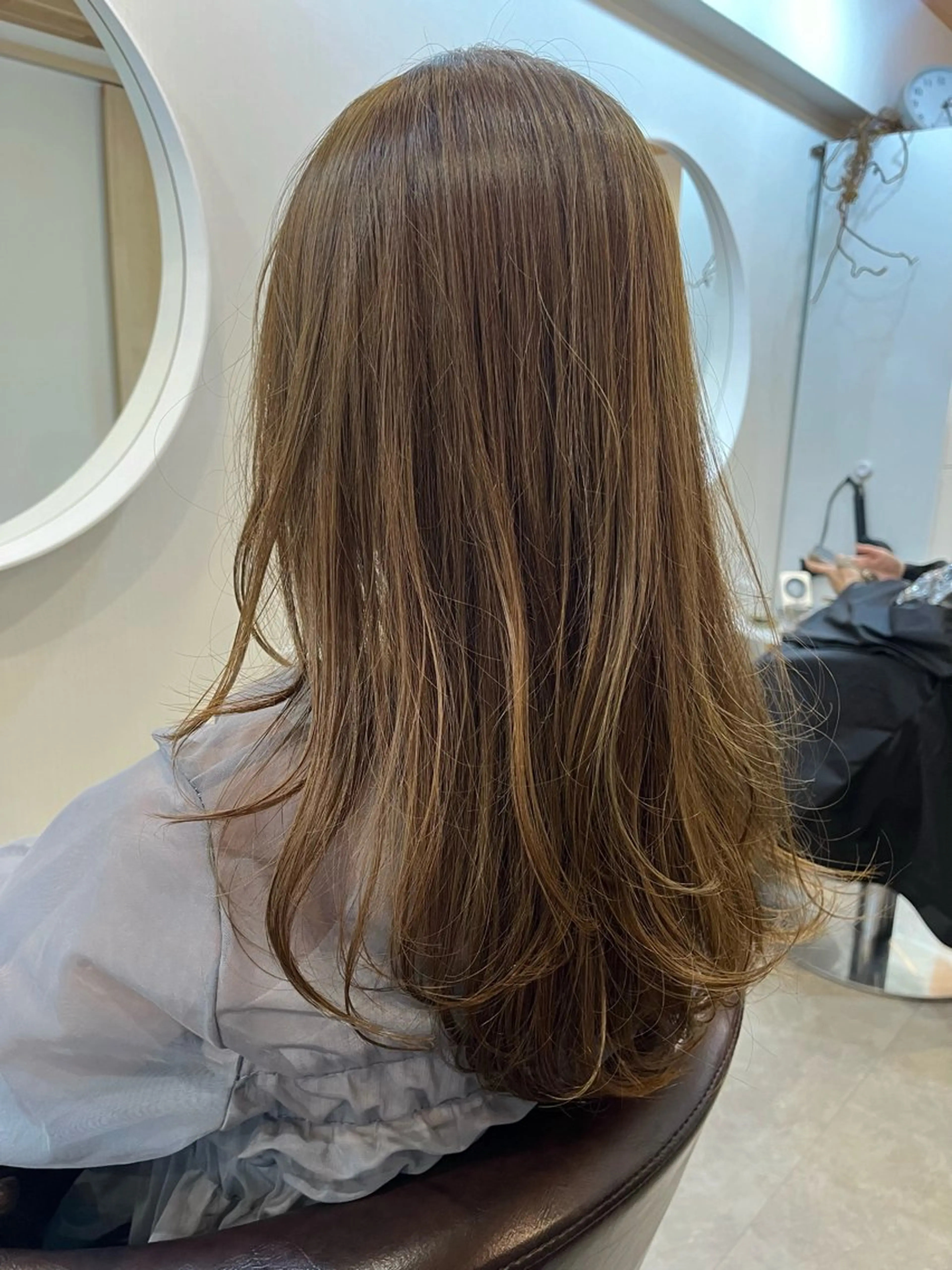 ロング カラー グレージュ レイヤーカット ヘアカラー トリートメント 下石怜子/レイヤー/ 透明感カラーのヘアスタイル