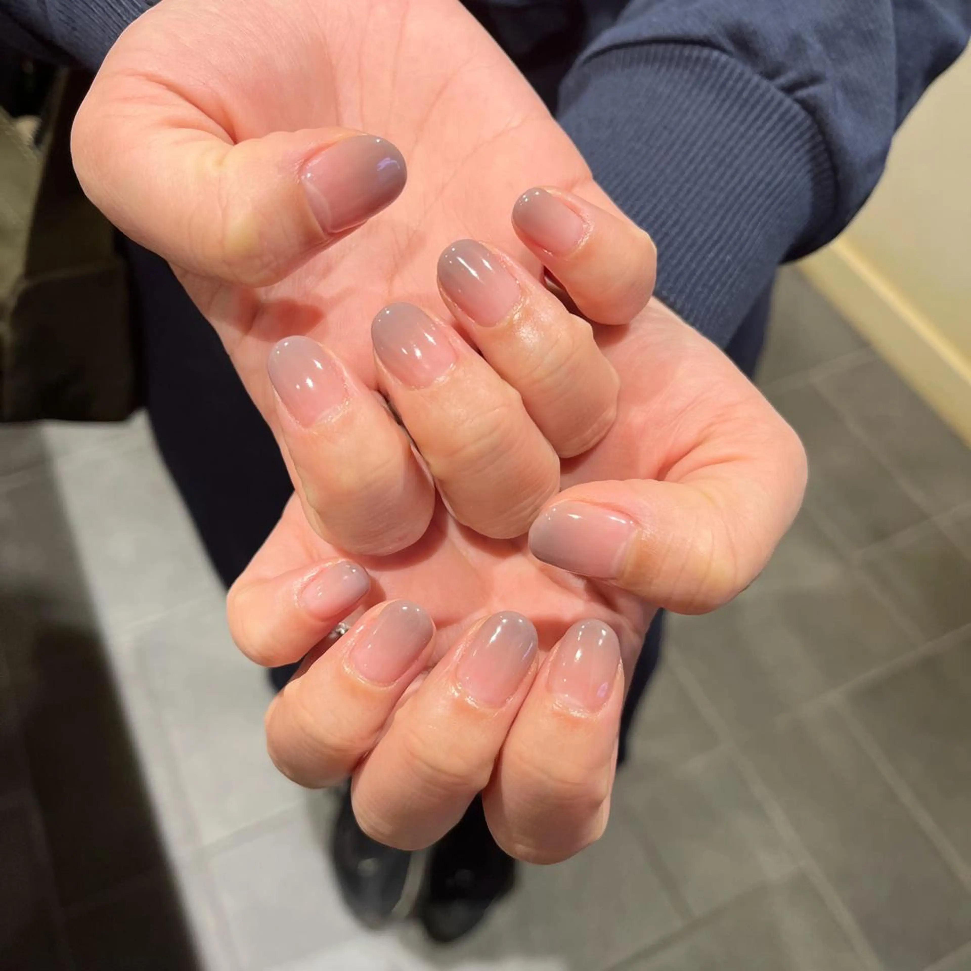 ネイル ジェルネイル グラデーション パラジェル 鈴木 里奈のネイルデザイン