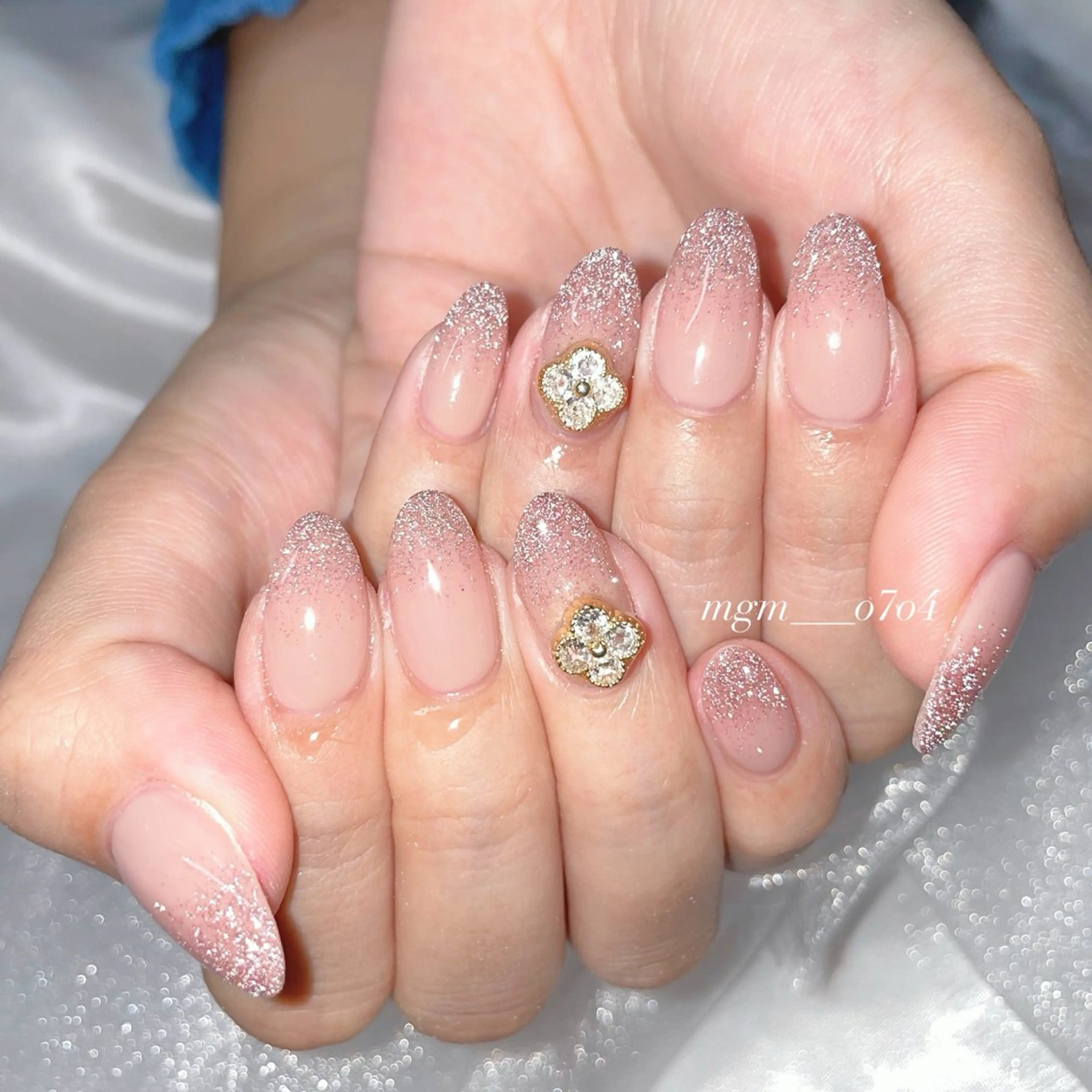 ネイル フラッシュネイル ラメ(グリッター) ハンドネイル ハンドケア MoON...❤︎ MeGuのネイルデザイン