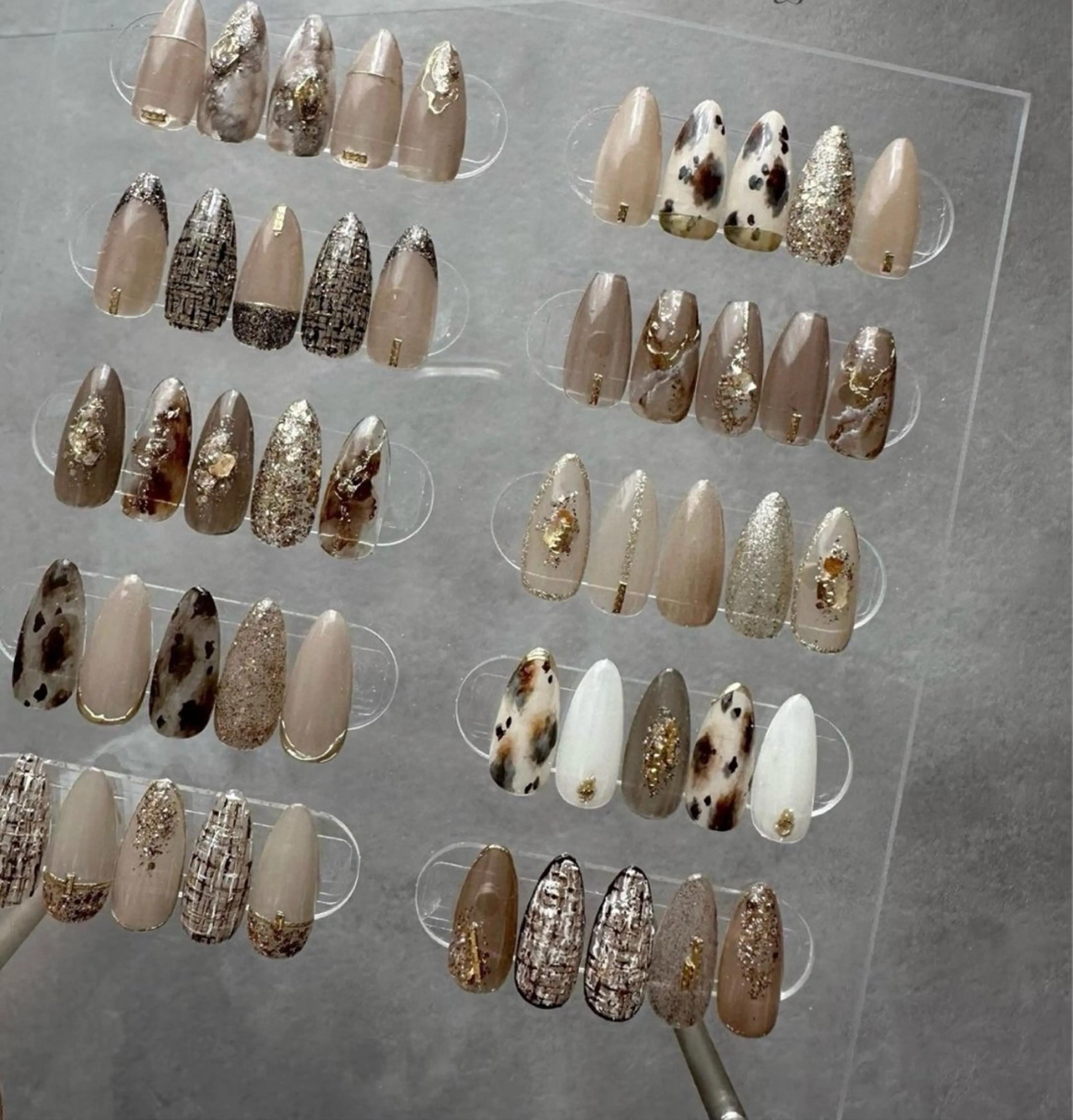 （オフ無し）秋のおすすめデザインネイル🍂の写真