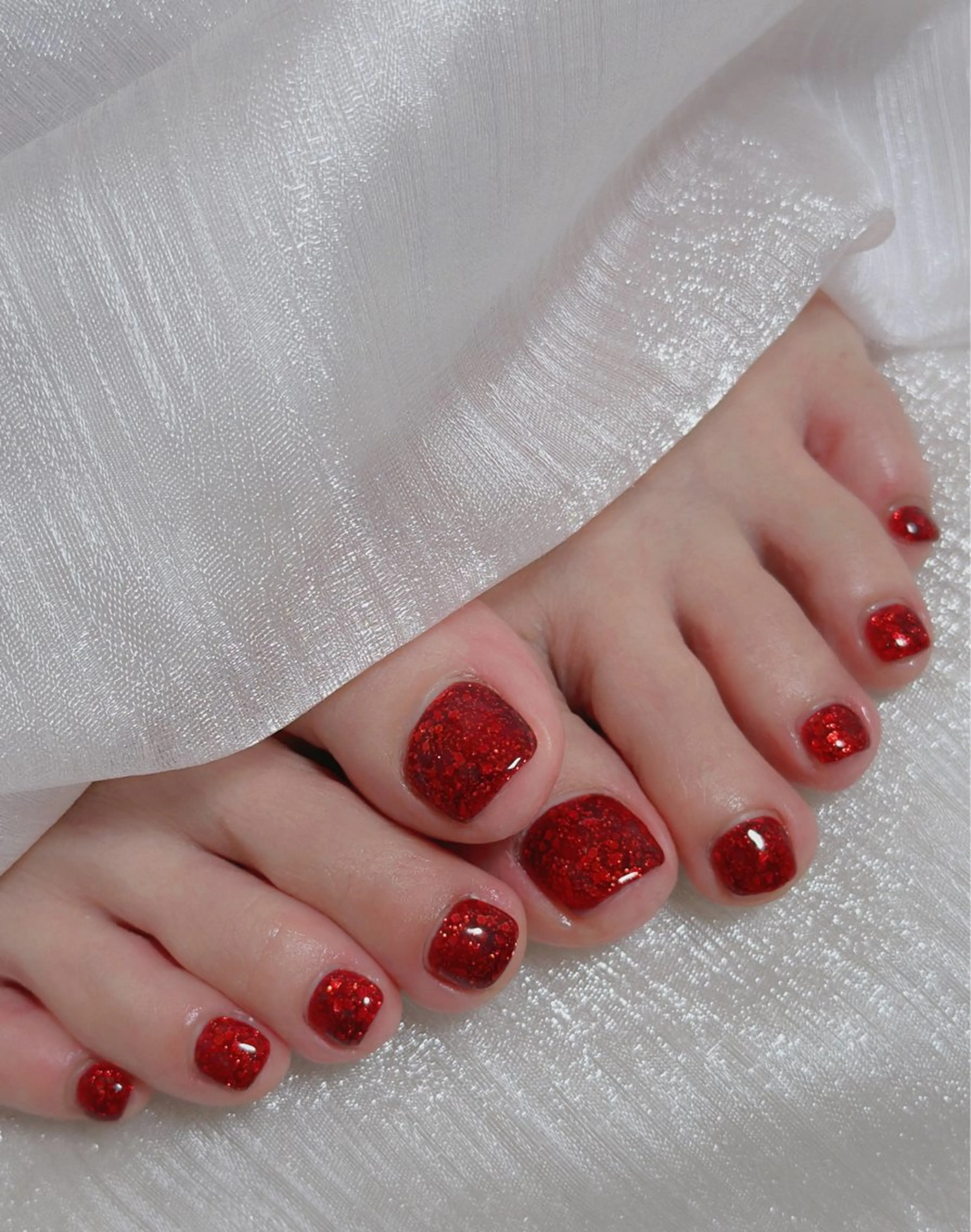 ネイル オーロラネイル 長さ出し フットネイル ラメ(グリッター) ラメグラデーション フットネイル 👍thumbs up nail👍のネイルデザイン