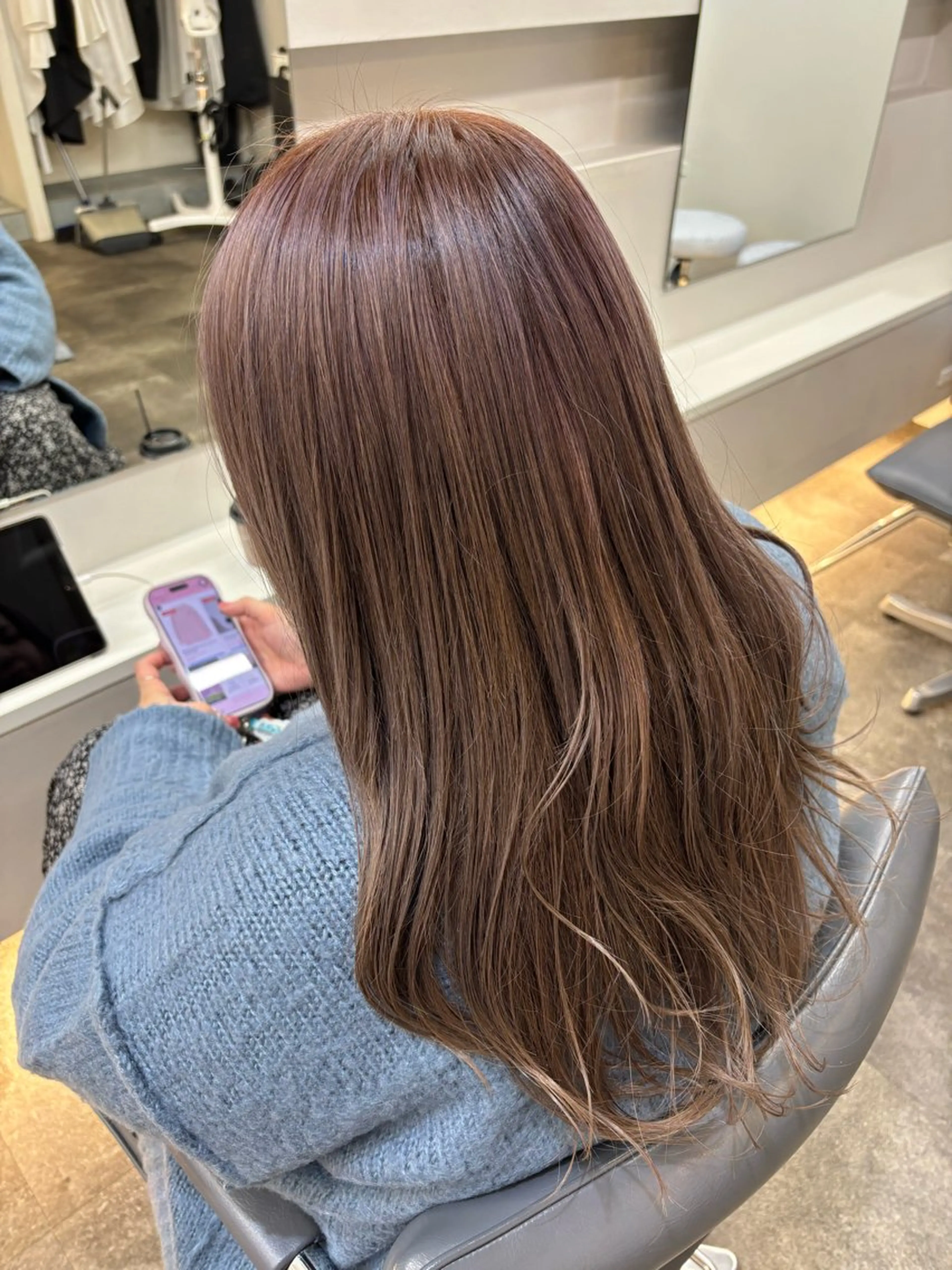 ロング カラー ベージュカラー ブリーチ ダブルカラー パープルカラー ヘアカラー ネモト ユイ / fit standのヘアスタイル