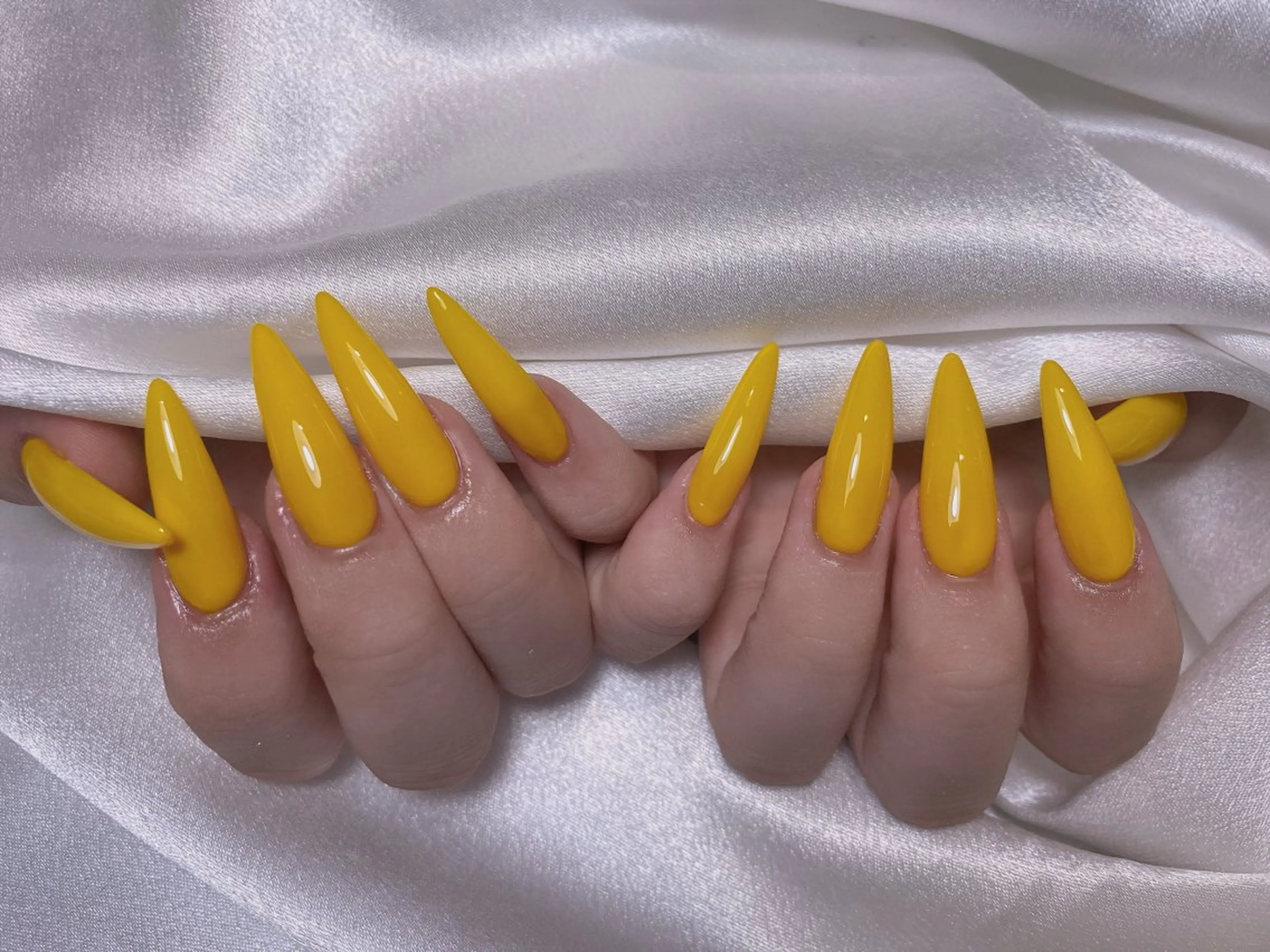 ネイル ハンドネイル M2ネイルサロン【長さ出し&フィルイン導入店】所属・長さ出し専門店 RIRIのネイルデザイン