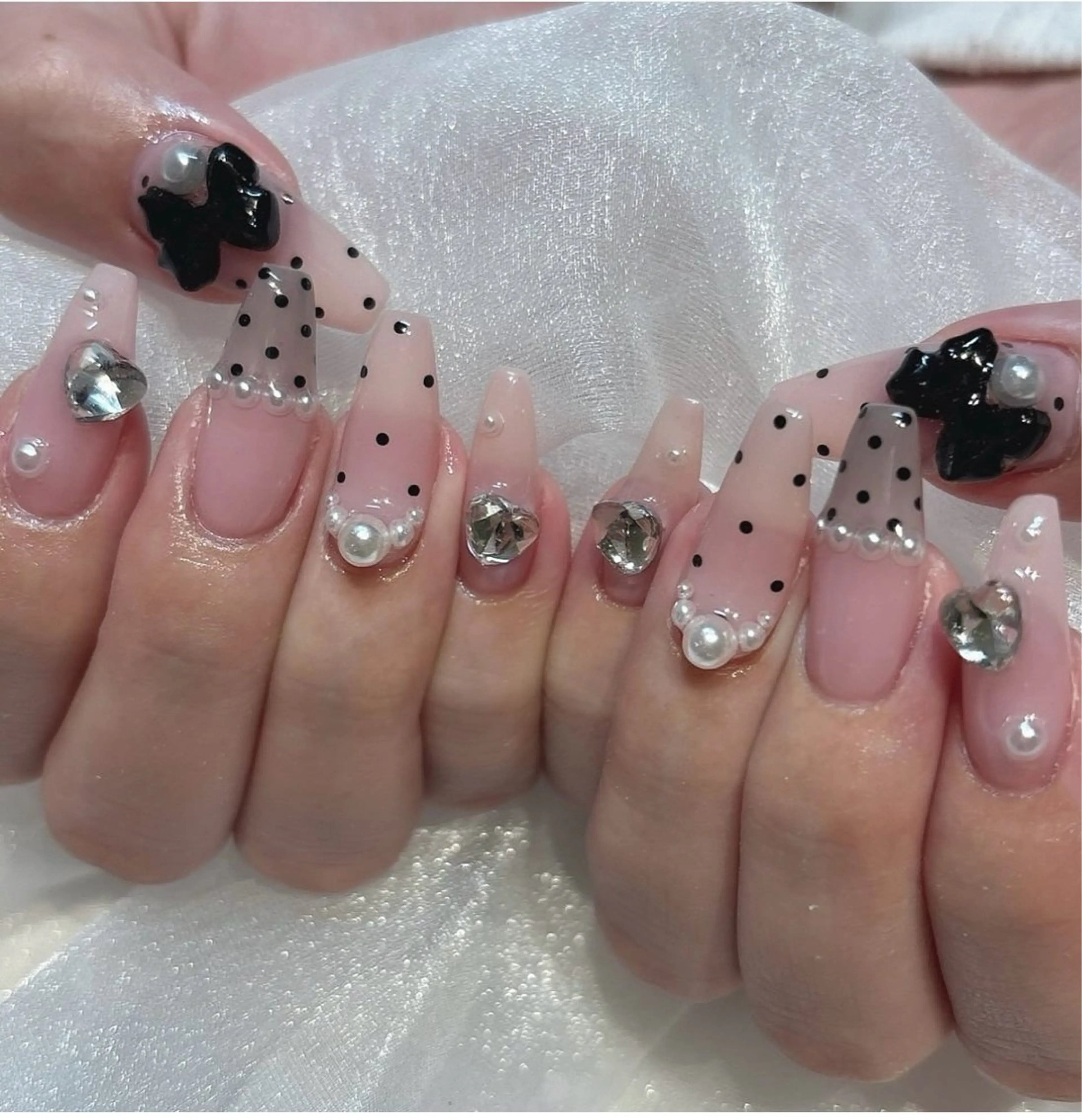 ネイル ボルドー ブラウン チークネイル ドット フットネイル yurinail所属・yuri nail 高田馬場のネイルデザイン