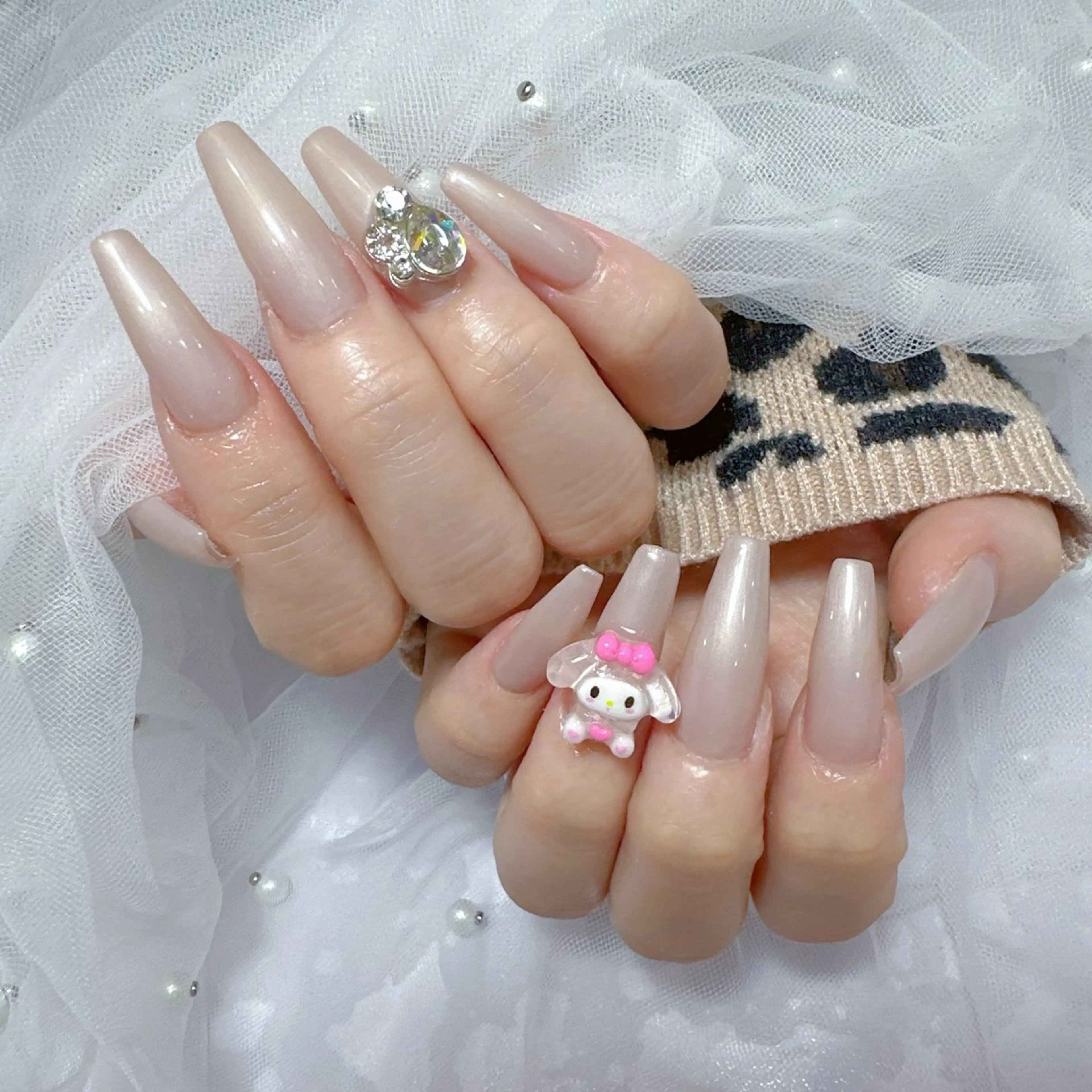 ネイル アートネイル フラッシュネイル フレンチネイル ジェルネイル ガラスフレンチ ハンドネイル You&Me Miyuのネイルデザイン