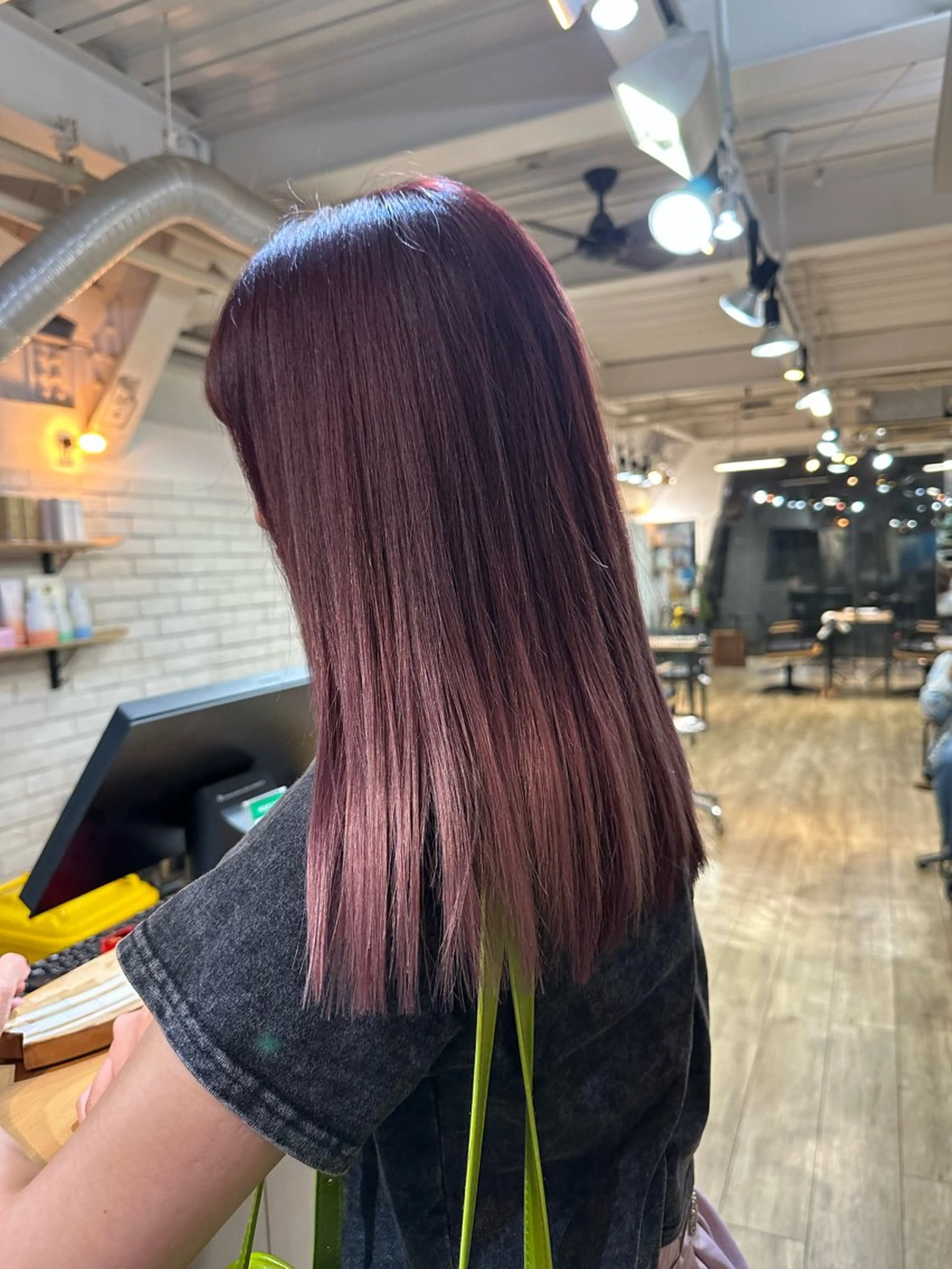 ミディアム カラー MOE 🌙新宿三丁目のヘアスタイル