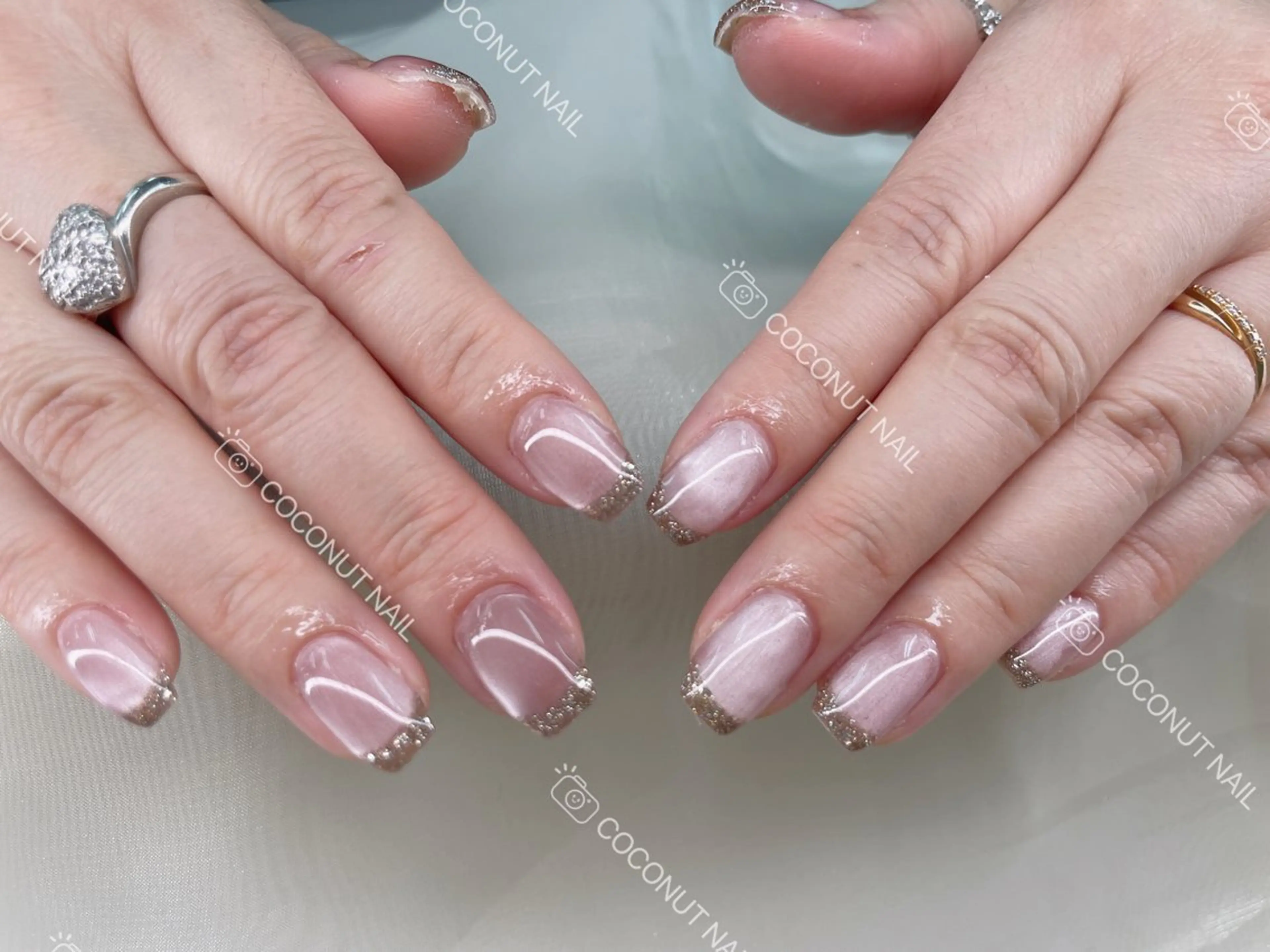 ネイル べっ甲ネイル フレンチネイル キラキラネイル マグネットネイル 大理石ネイル(マーブル) ハンドネイル 神田 ココナッツのネイルデザイン