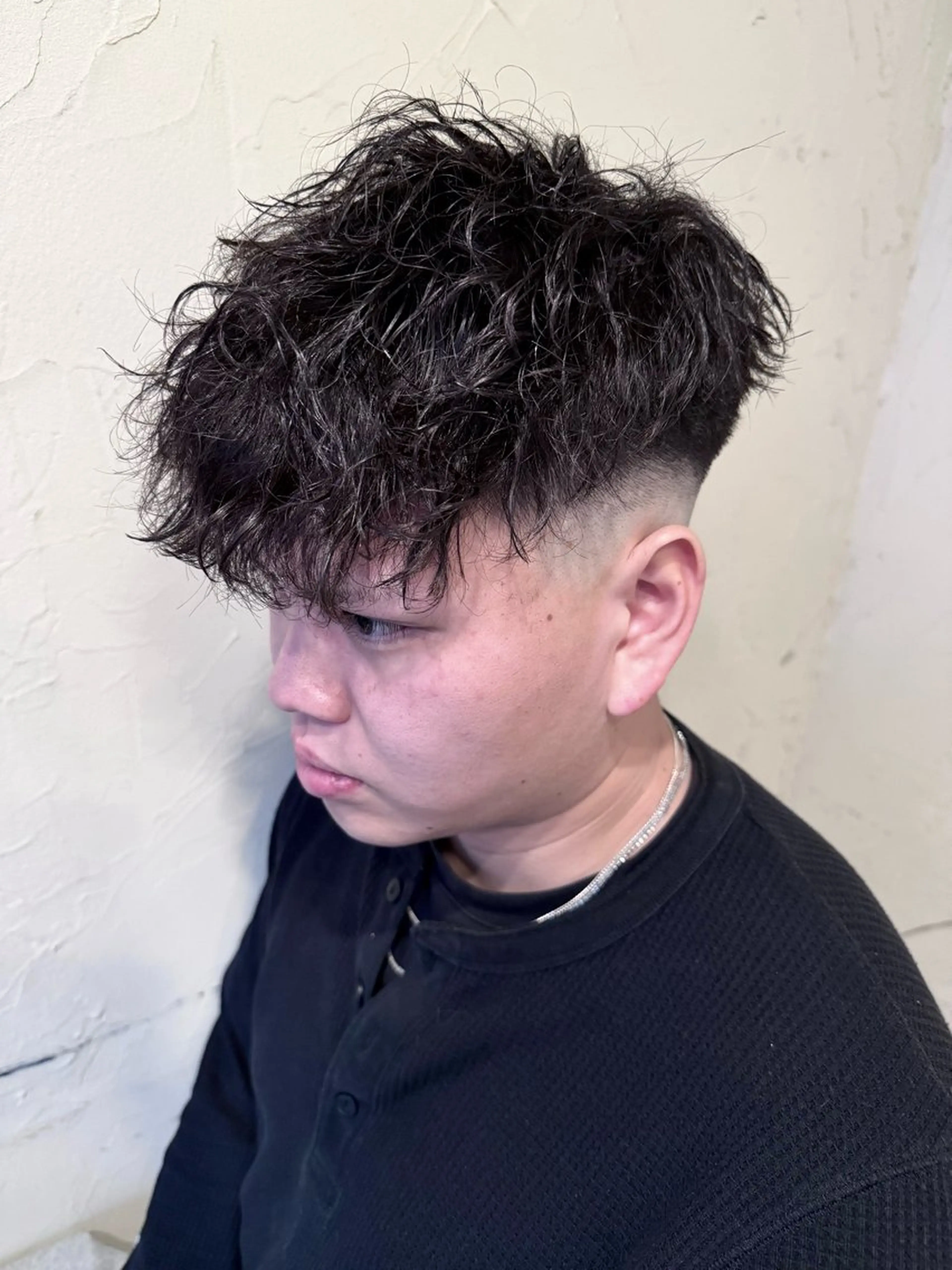 ショート パーマ メンズ フェードカット スペインカール 波巻きパーマ カット パーマ メンズ特化/パーマ指 名No.1/百瀬太郎のヘアスタイル