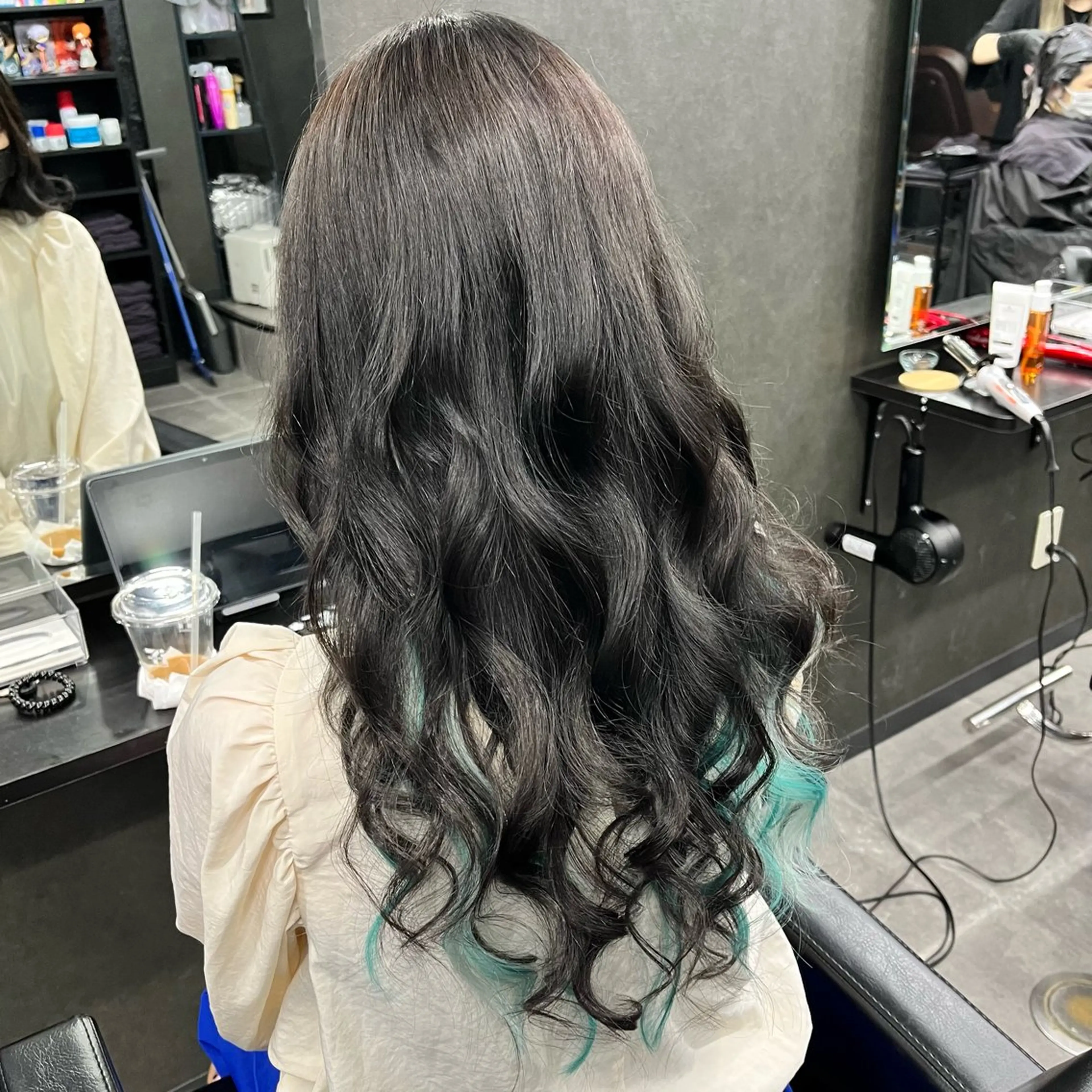 ロング カラー ハイライトカラー インナーカラー エクステ ハイライト 福岡 天神 大名 エクステ.miu🦊のヘアスタイル