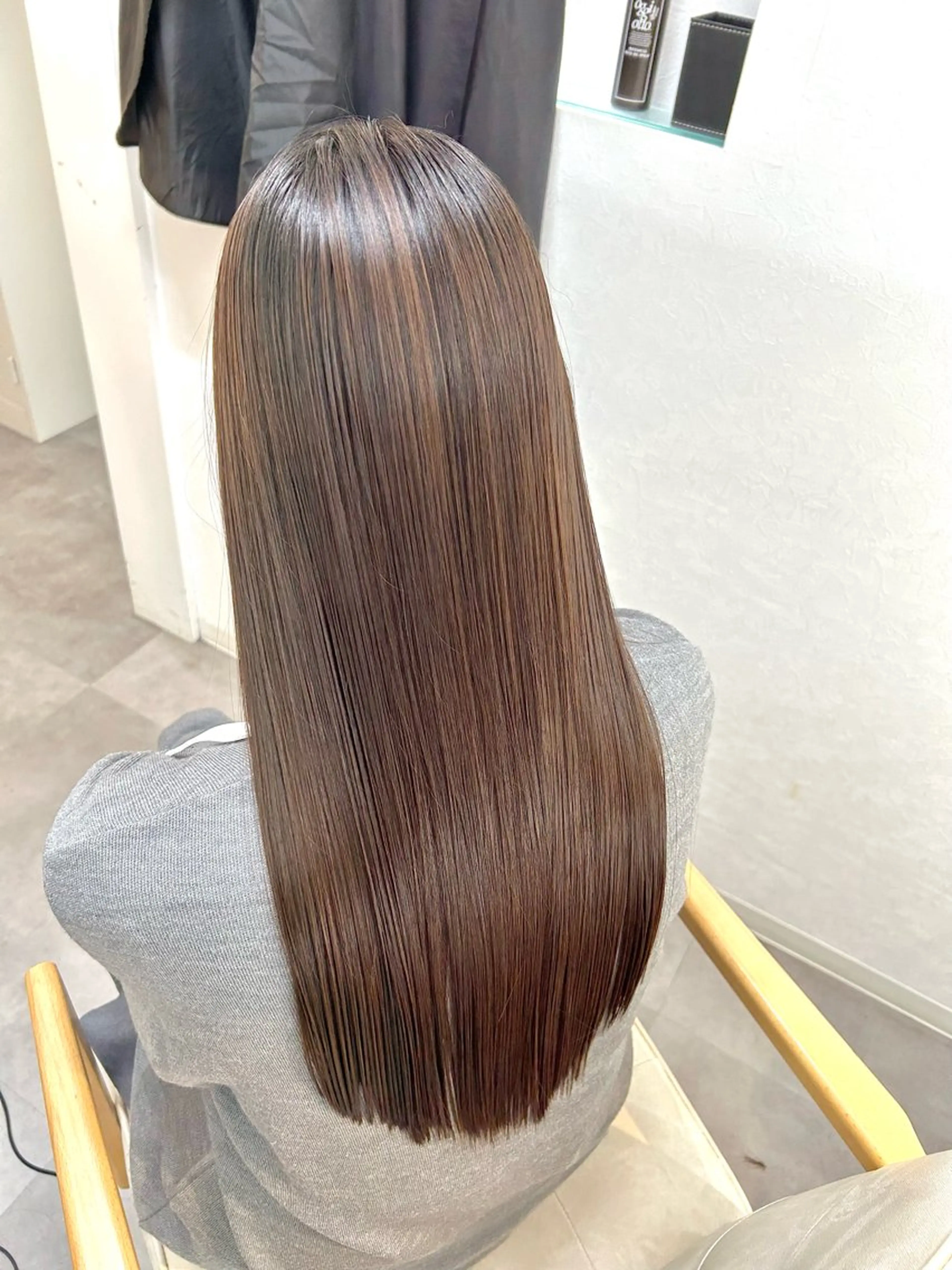 セミロング ナカサ ヤマトのヘアスタイル