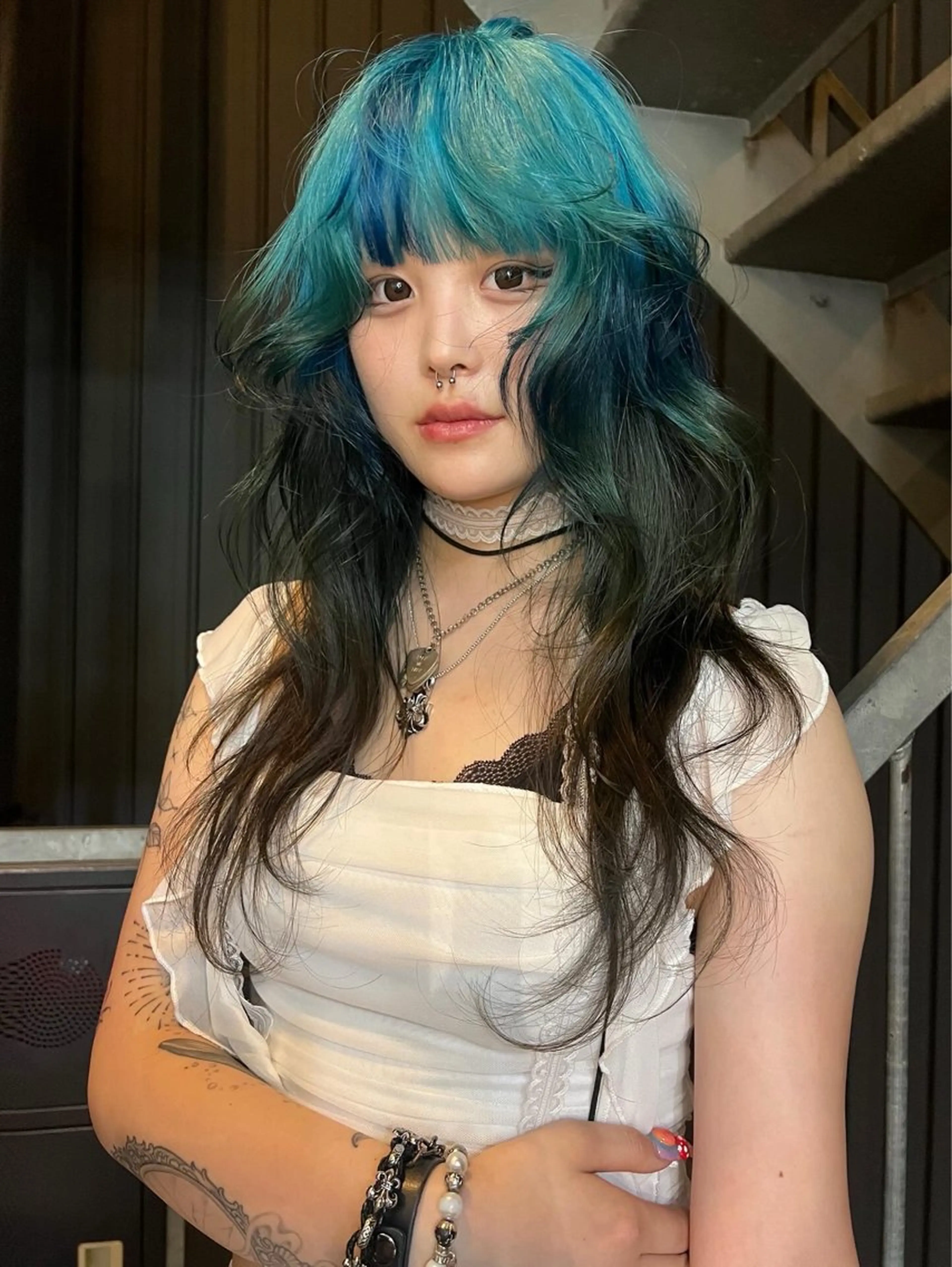 ブリーチ+カラー+デザインカラー+トリートメントの写真