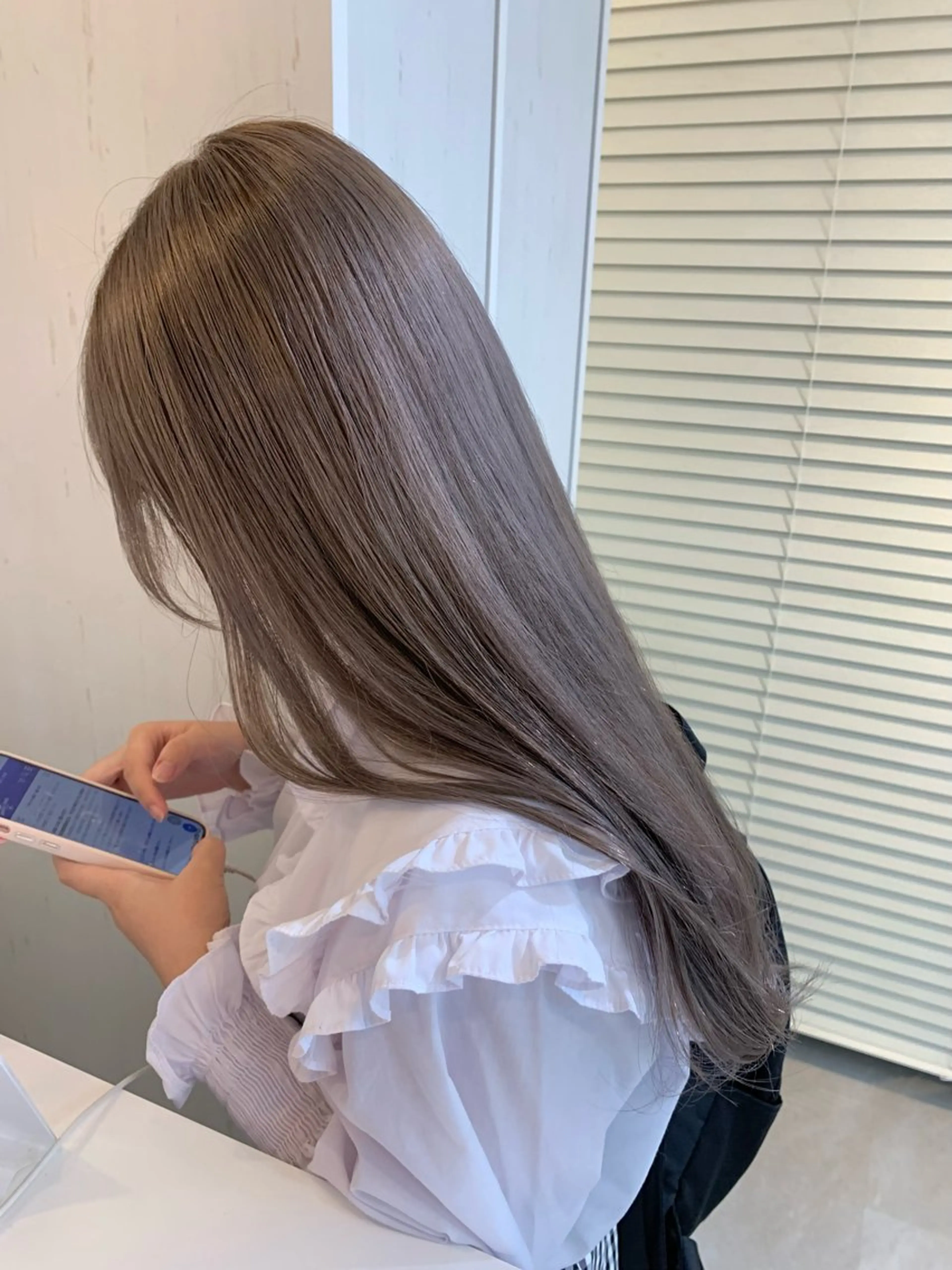 ロング カラー 透明感カラー ヘアカラー waku所属・菜月/透明感カラー /ハイトーンのヘアスタイル