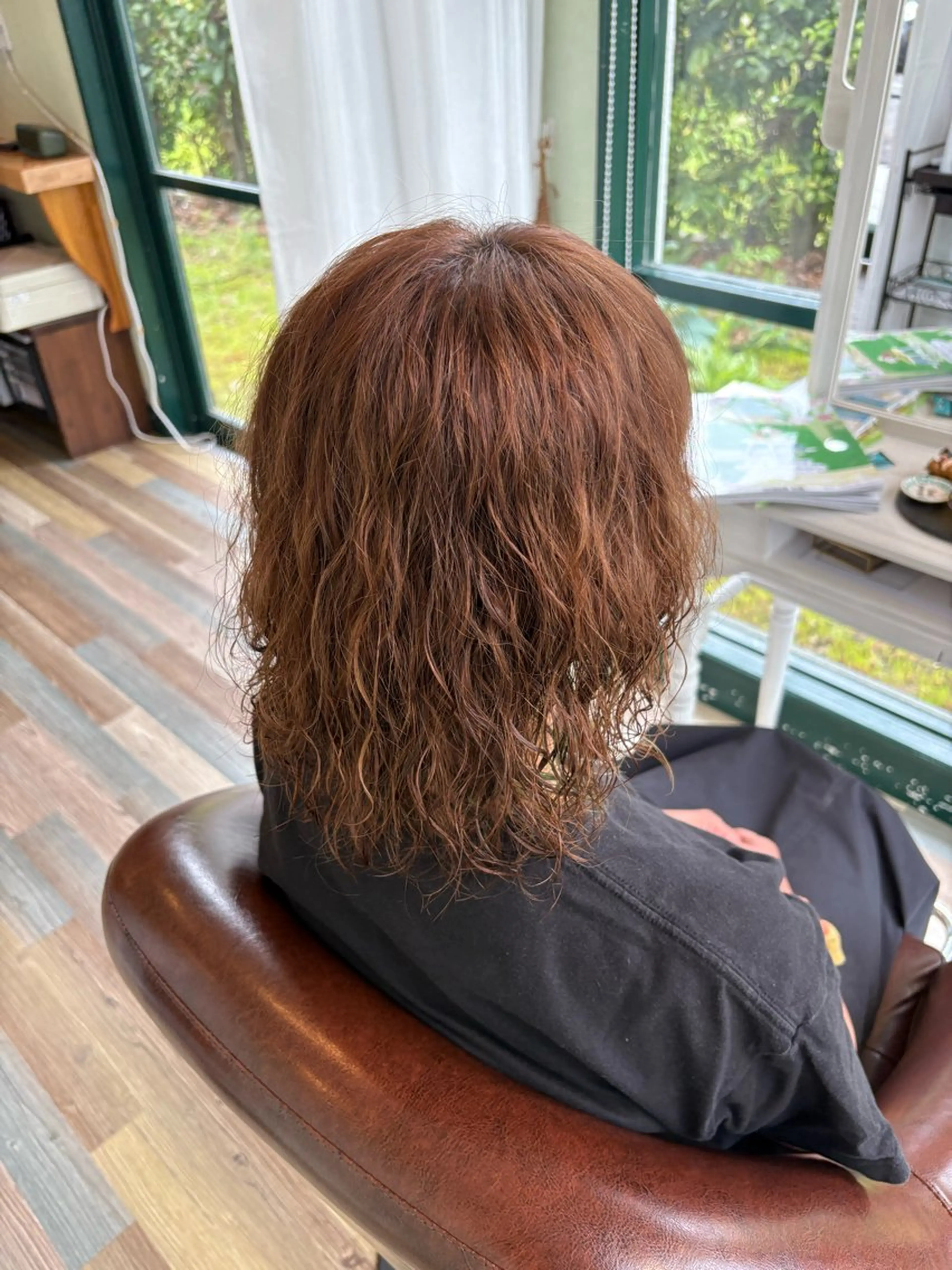 ミディアム カット パーマ フナビキ ユウキのヘアスタイル