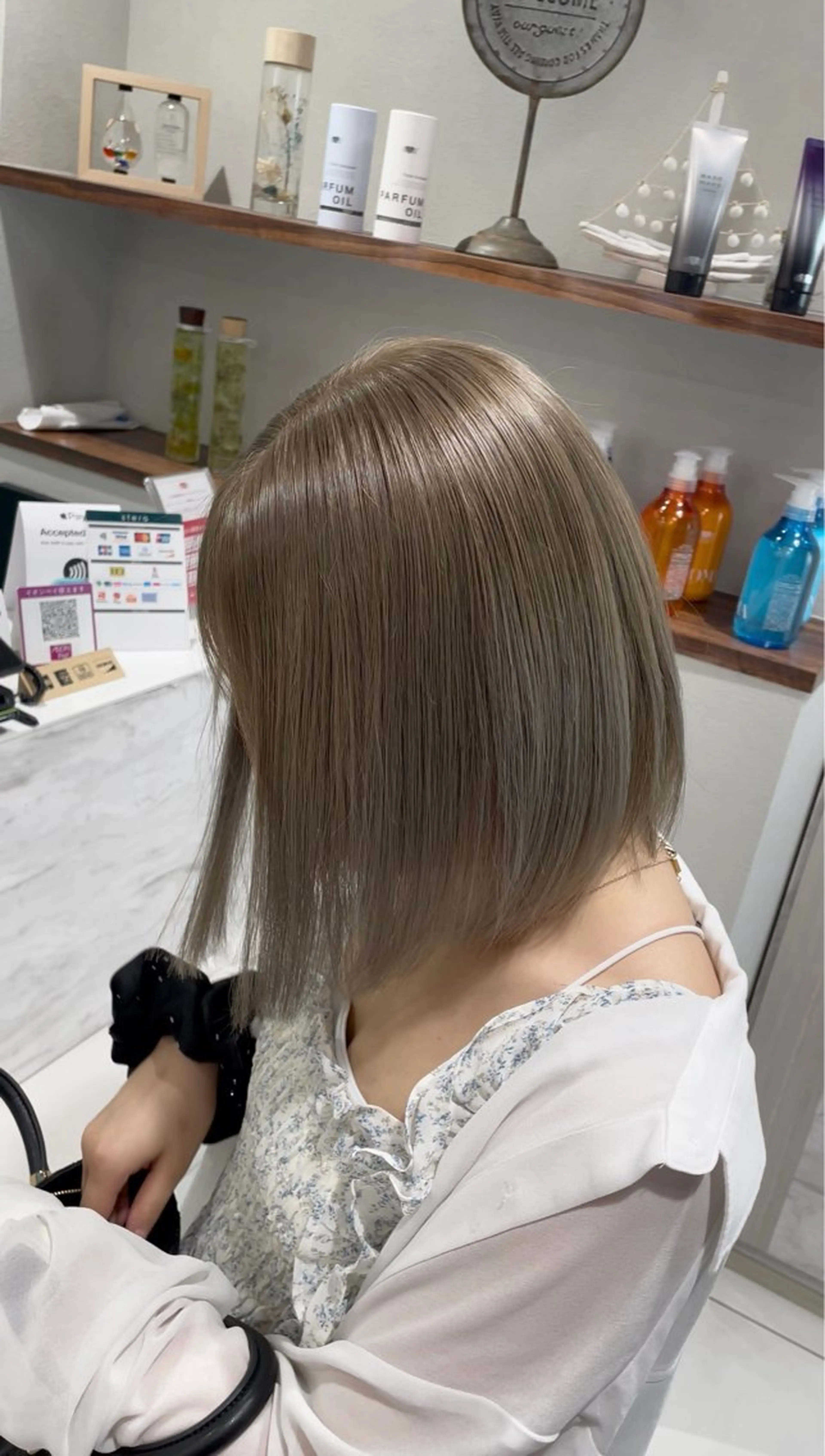 ミディアム カラー 星加 理希のヘアスタイル