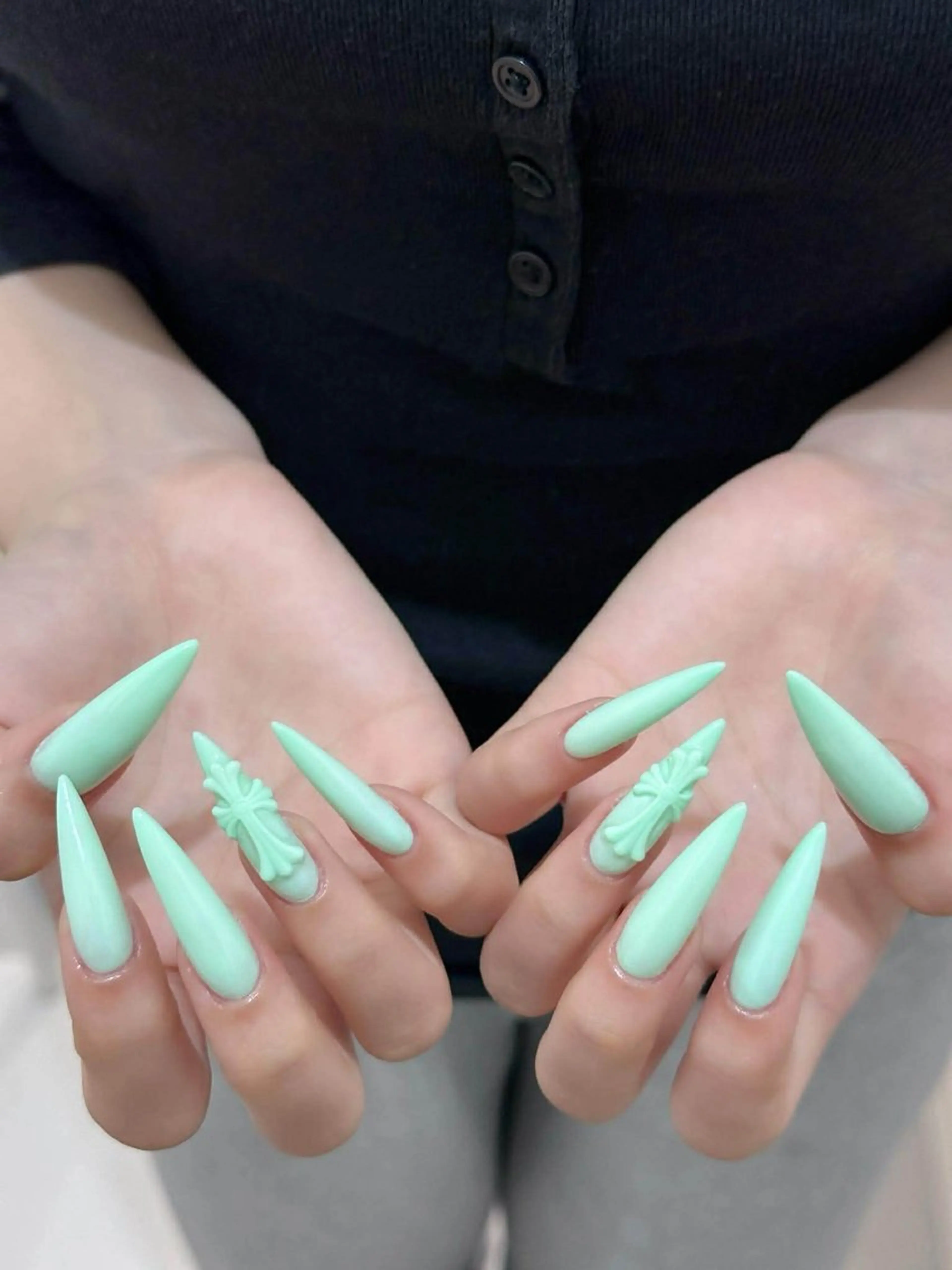 ネイル チークネイル ドット フレンチネイル グラデーション ハート ハンドネイル Julli NailStudioのネイルデザイン