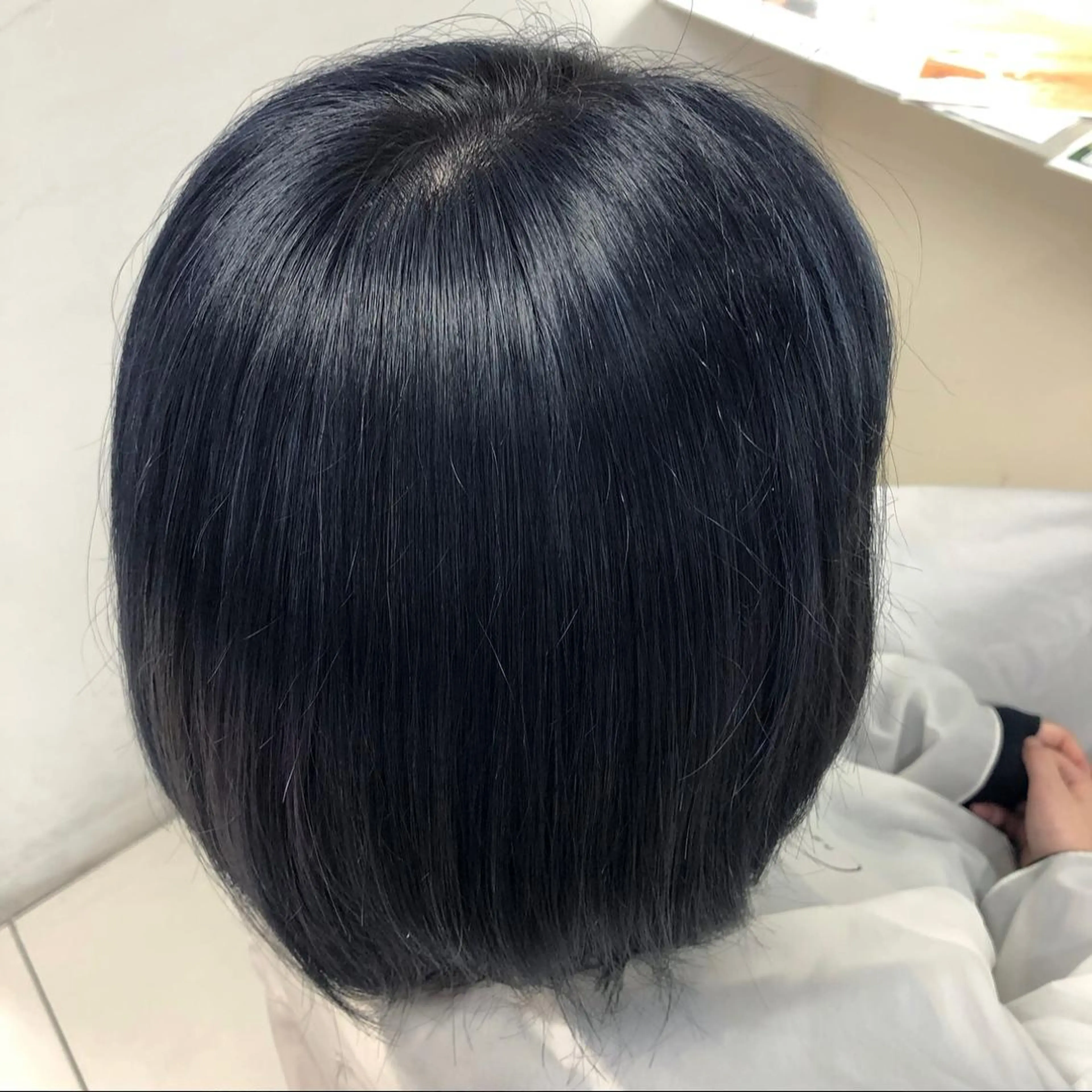 ショート カラー 黒髪 ブルーカラー ブルーブラック ピンクカラー まつ毛/アイブロウ /髪質改善カラーのヘアスタイル