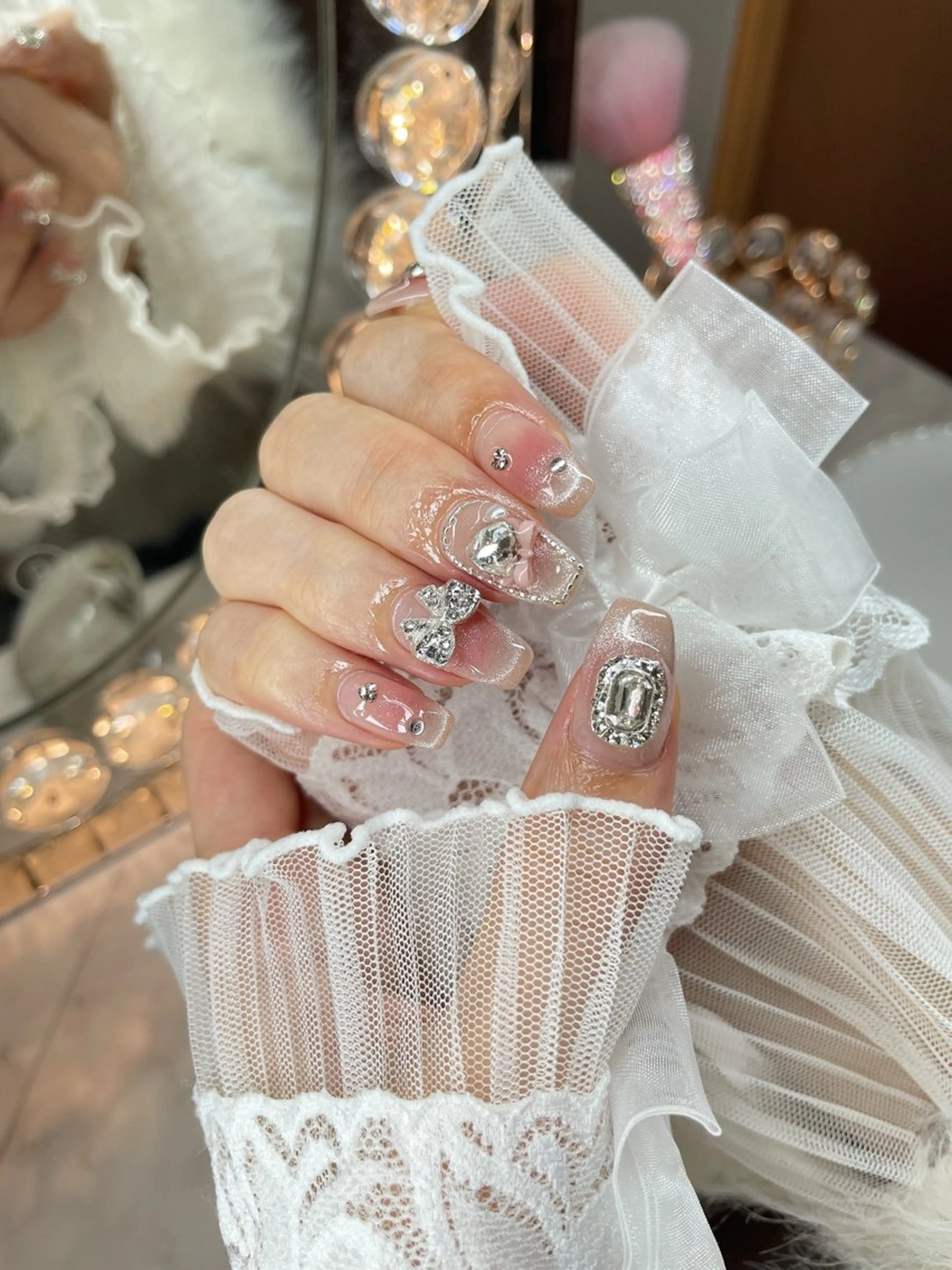 ネイル 23時まで❤︎韓国、 ワンホンネイルのネイルデザイン