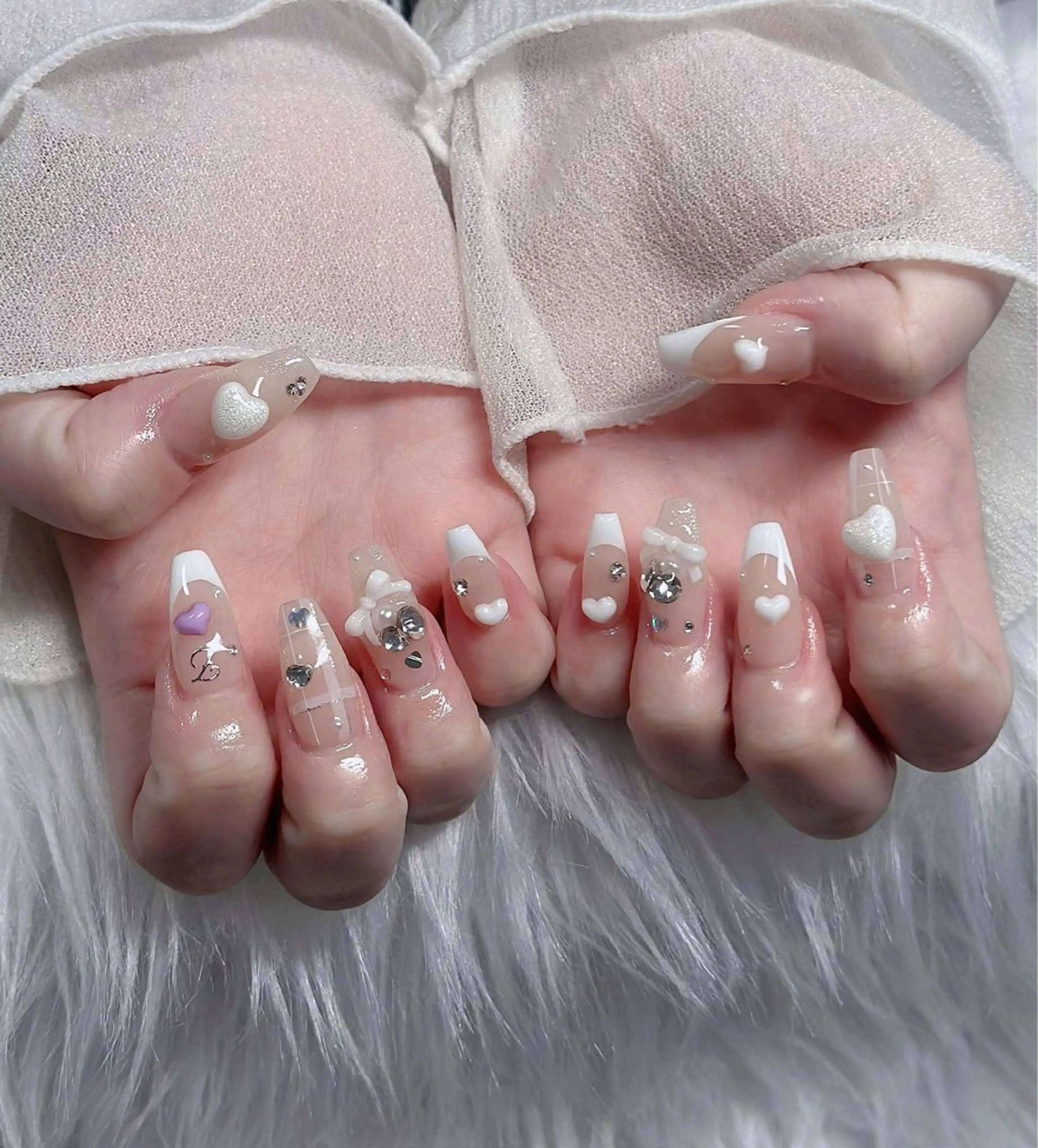 ネイル オーロラネイル フレンチネイル ジェルネイル ハロウィン キラキラネイル ハンドネイル H.baby Nail Salonのネイルデザイン