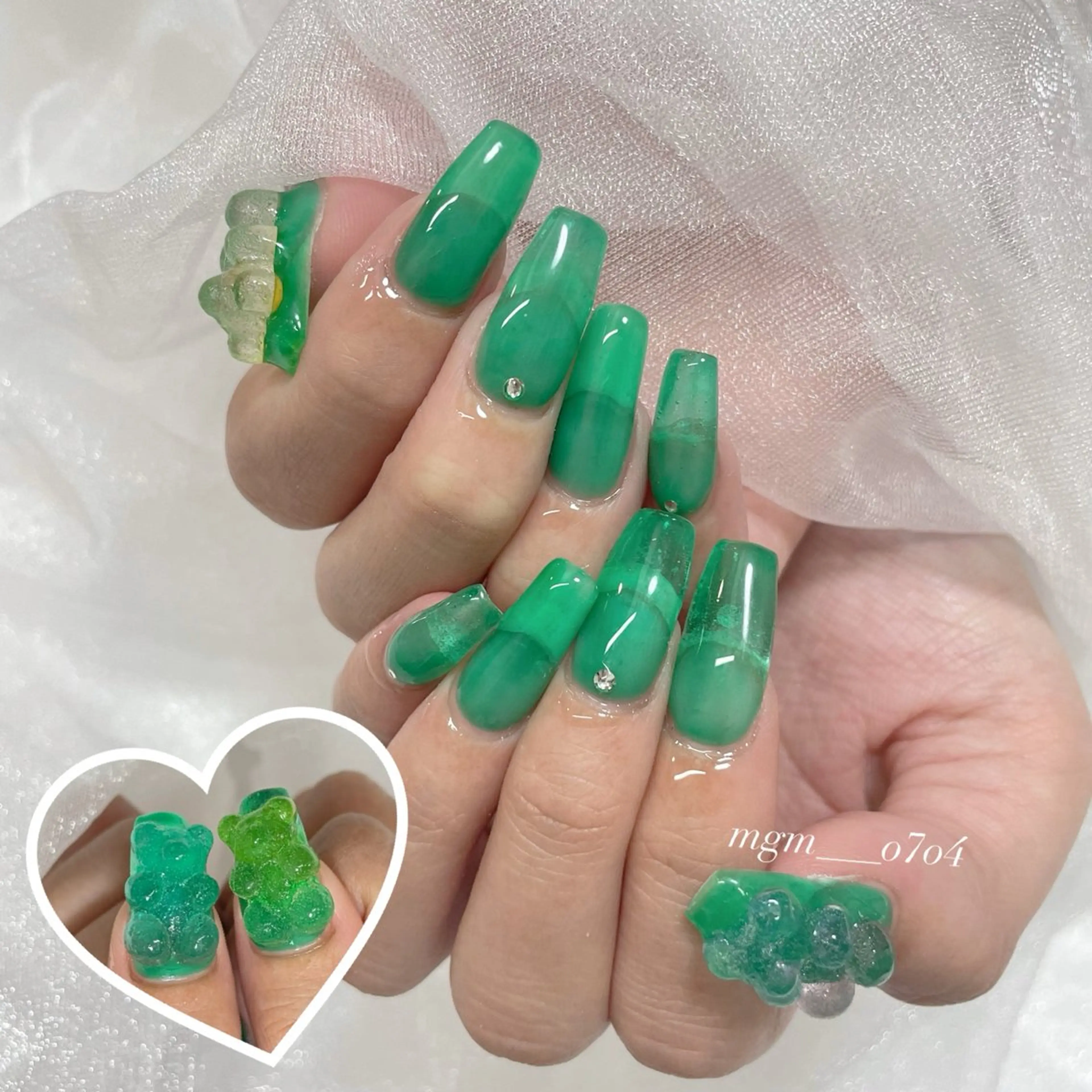 ネイル MoON...❤︎ MeGuのネイルデザイン