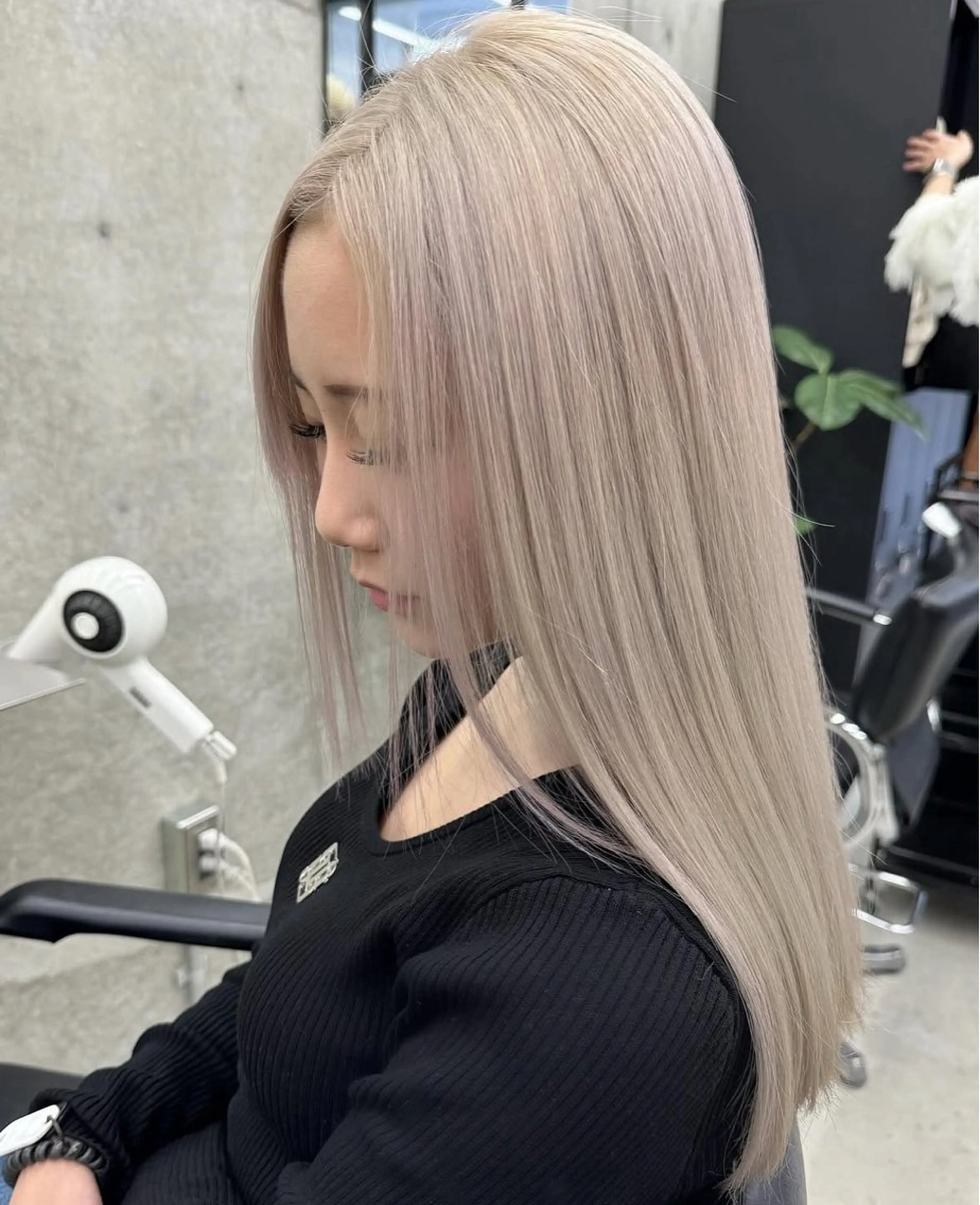 ロング LINOET名古屋所属・ダブルカラー🩶上村 純妃🩶名駅徒歩5分のヘアスタイル