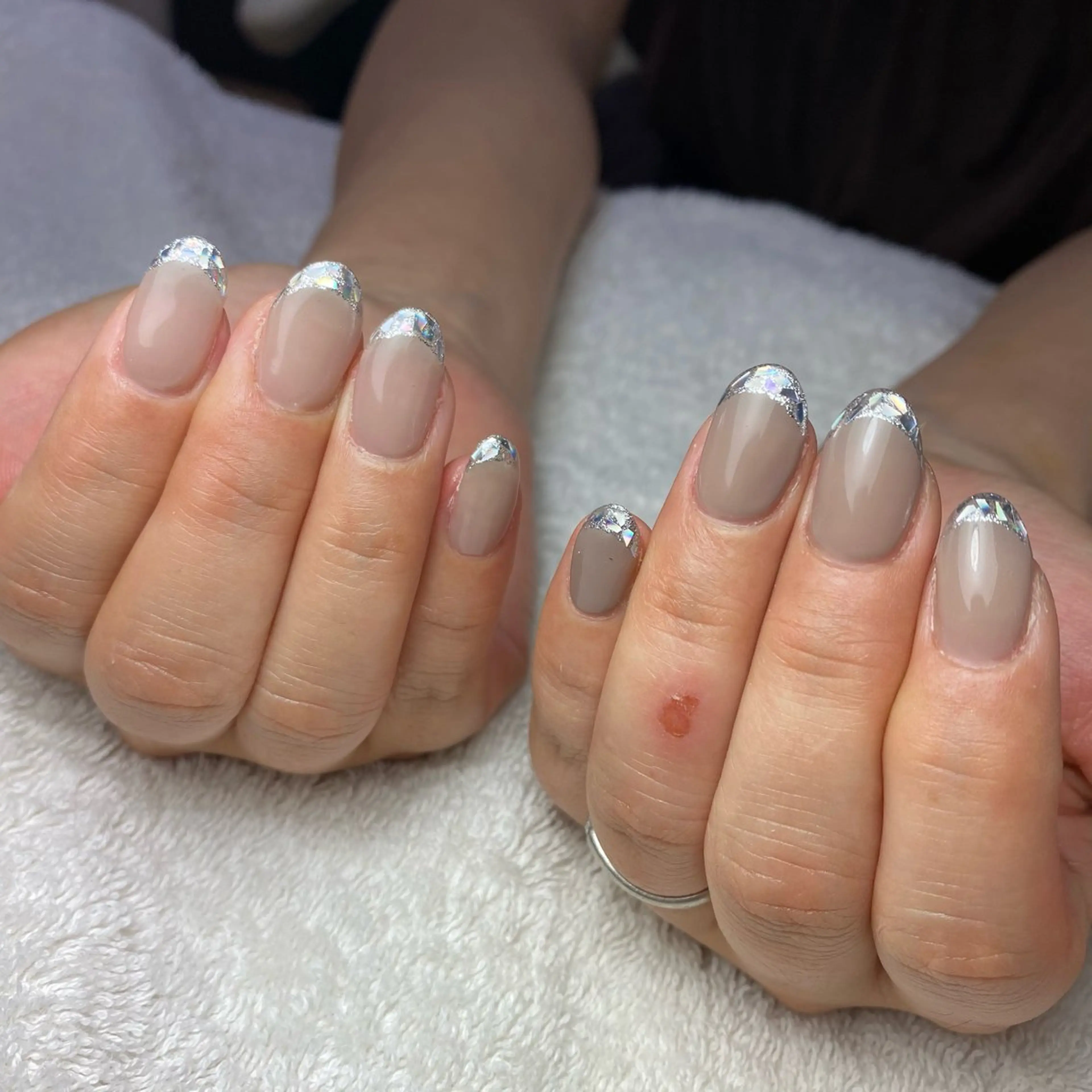 ネイル フレンチネイル ガラスフレンチ COCO+所属・COCO +のエステ・リラクイメージ