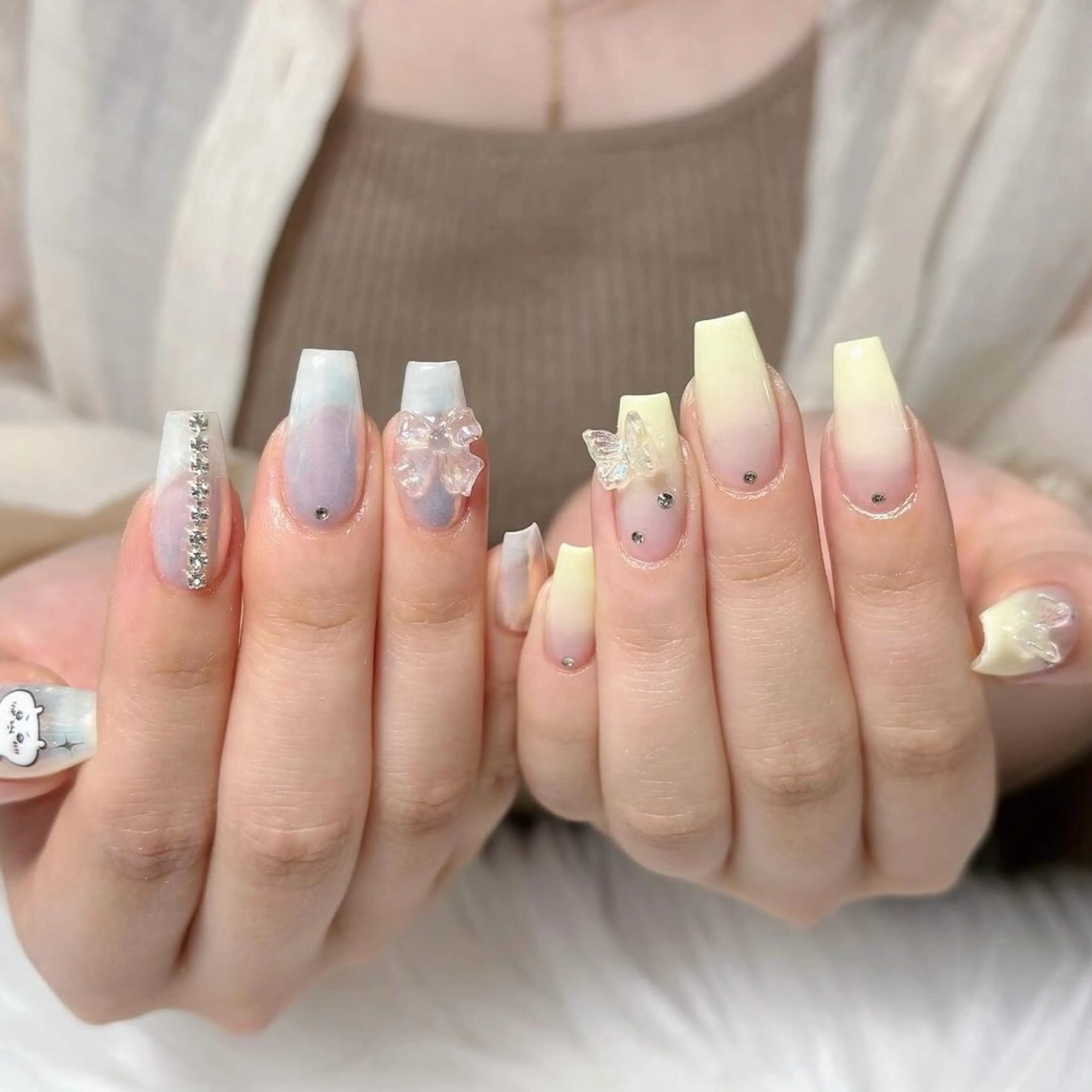 ロング ハンドネイル Echo Nail Salonのネイルデザイン