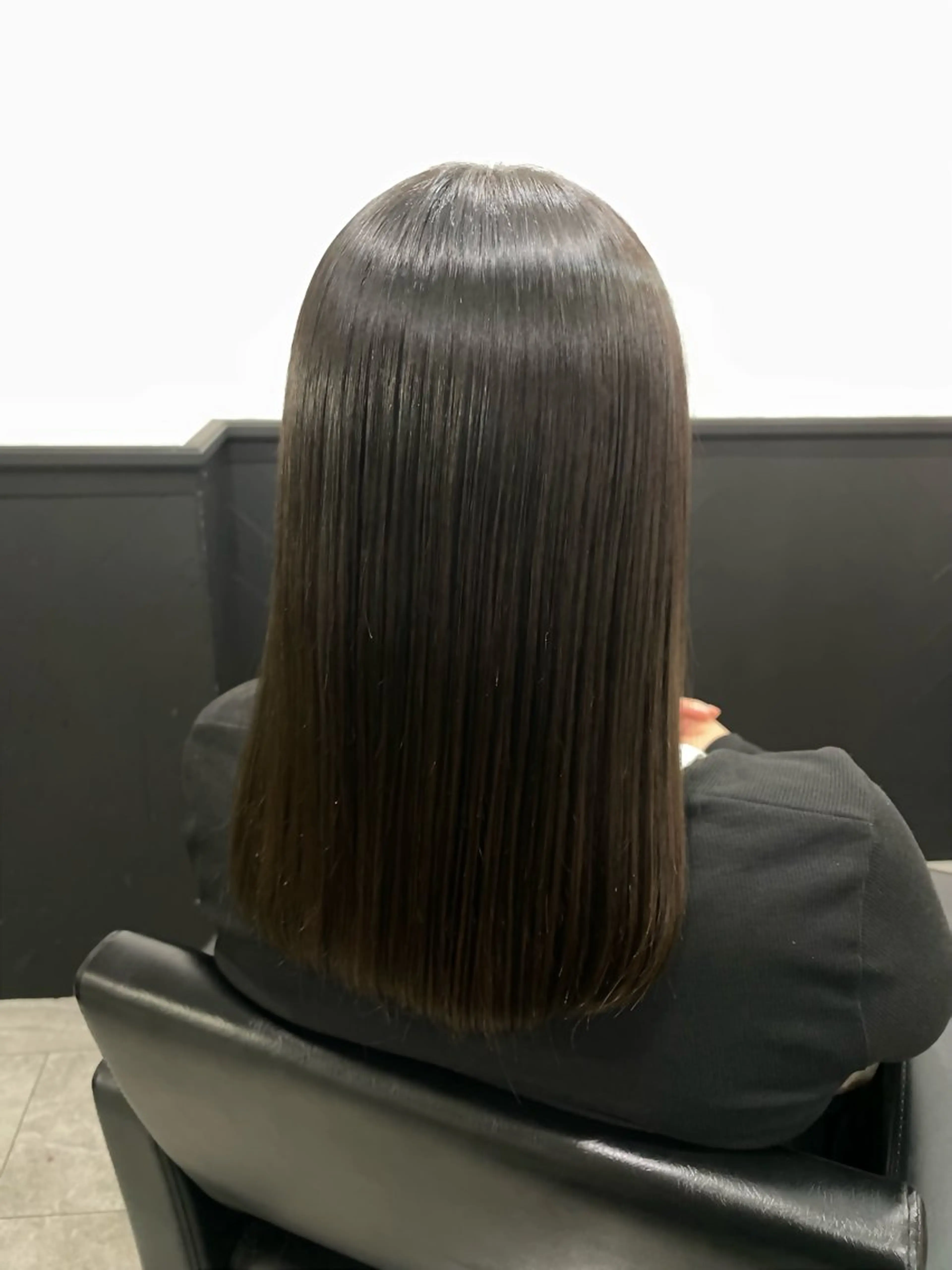 セミロング 髪質改善【due hair】砂川 翔のヘアスタイル