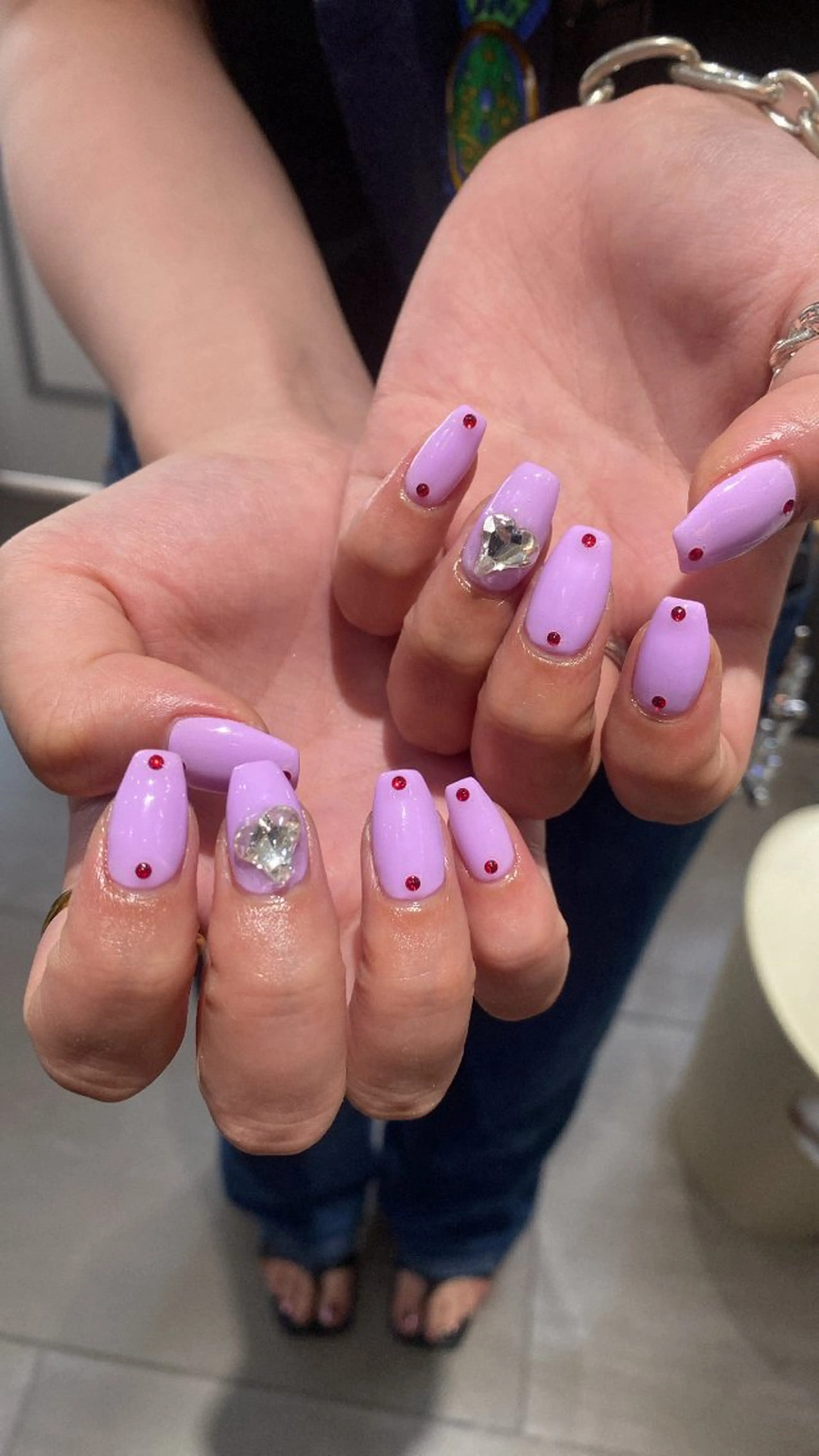 ネイル ハート ストーンネイル ハンドネイル 江原 楓果のネイルデザイン