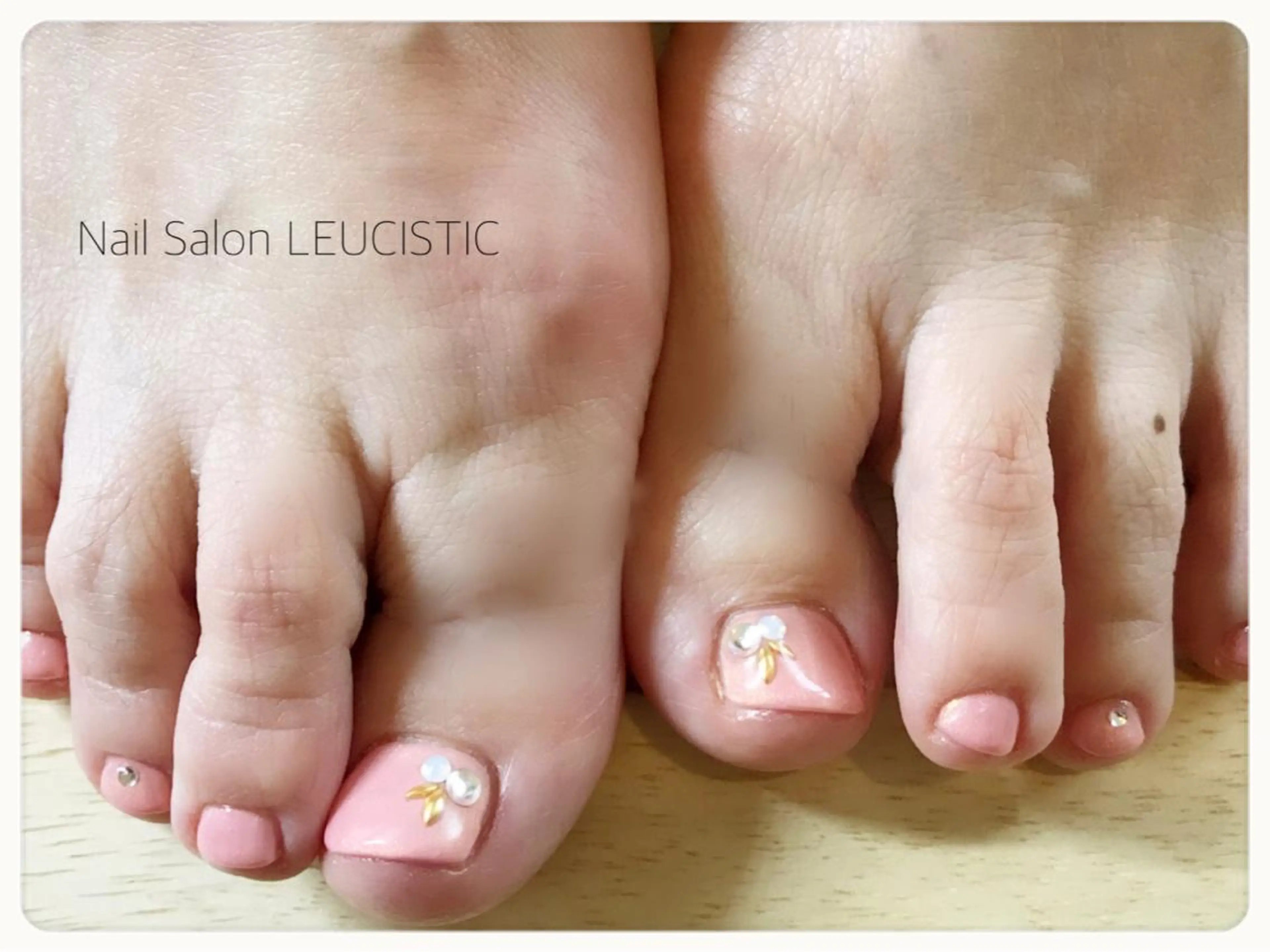 ネイル ストーンネイル 美時雨・bishigure所属・美時雨 bishigureのエステ・リラクイメージ