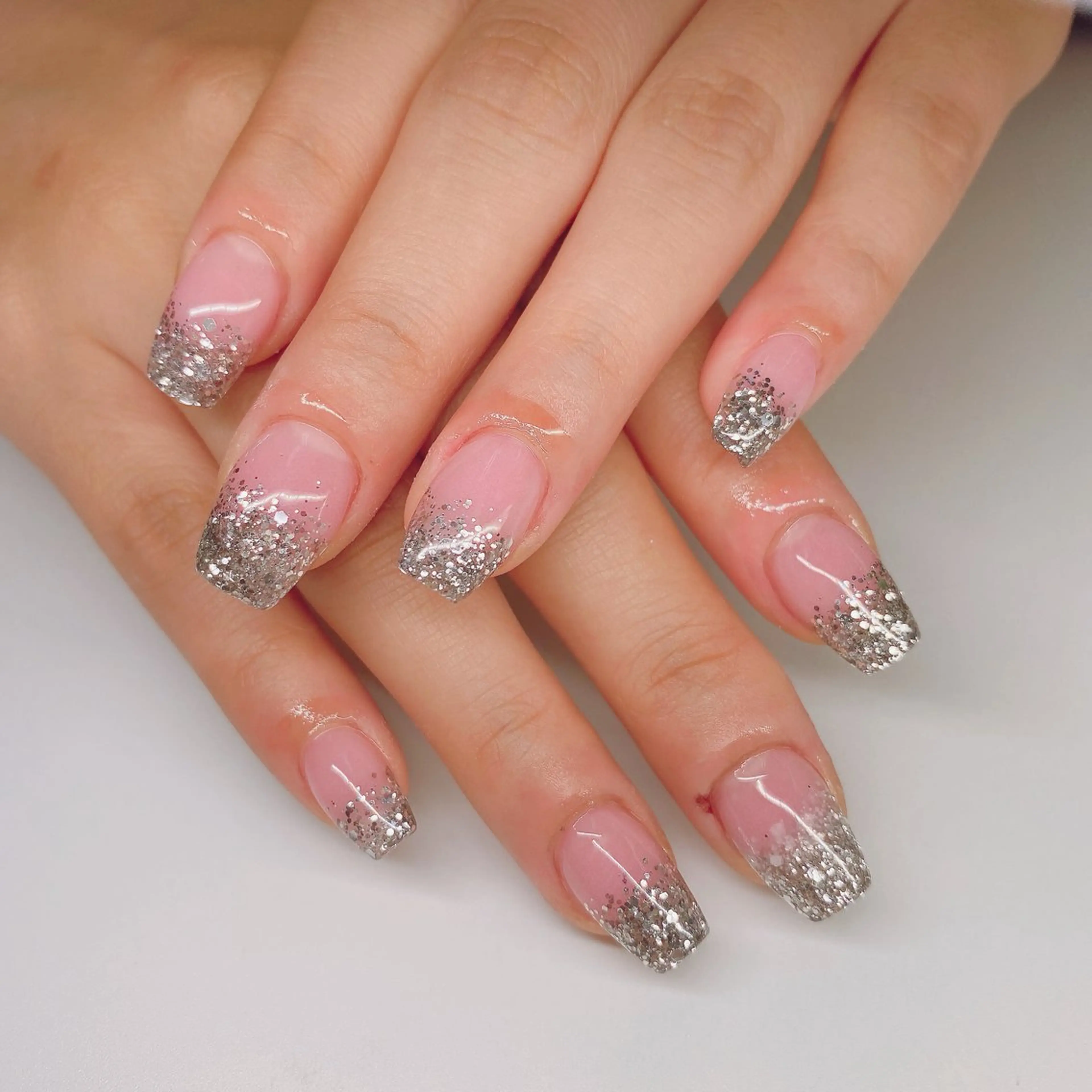 ネイル ハンドネイル 石原 夕華のネイルデザイン