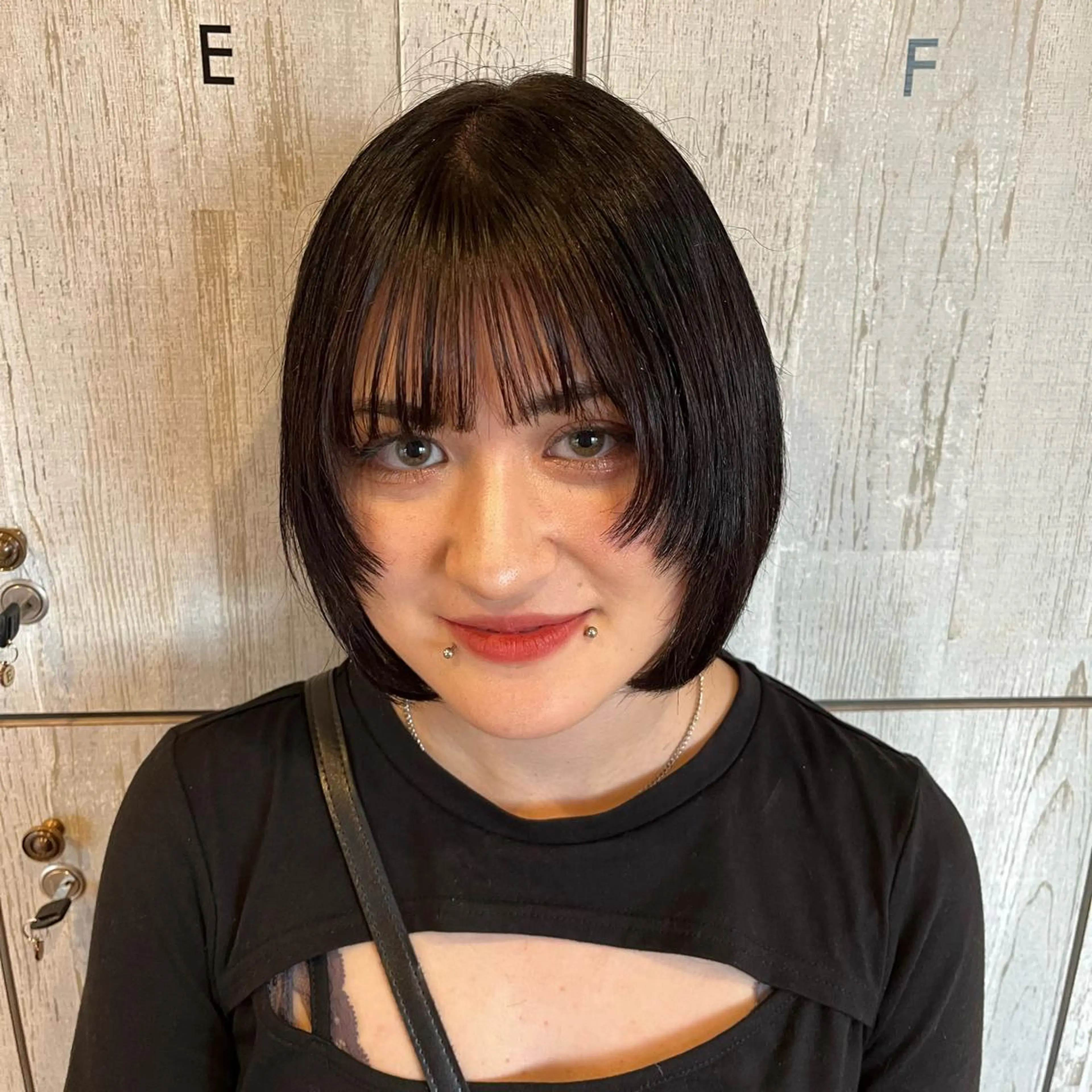 ショート ウルフカット フルールドソレイユ所属・♡ナナコ♡ レイヤー/艶髪のヘアスタイル