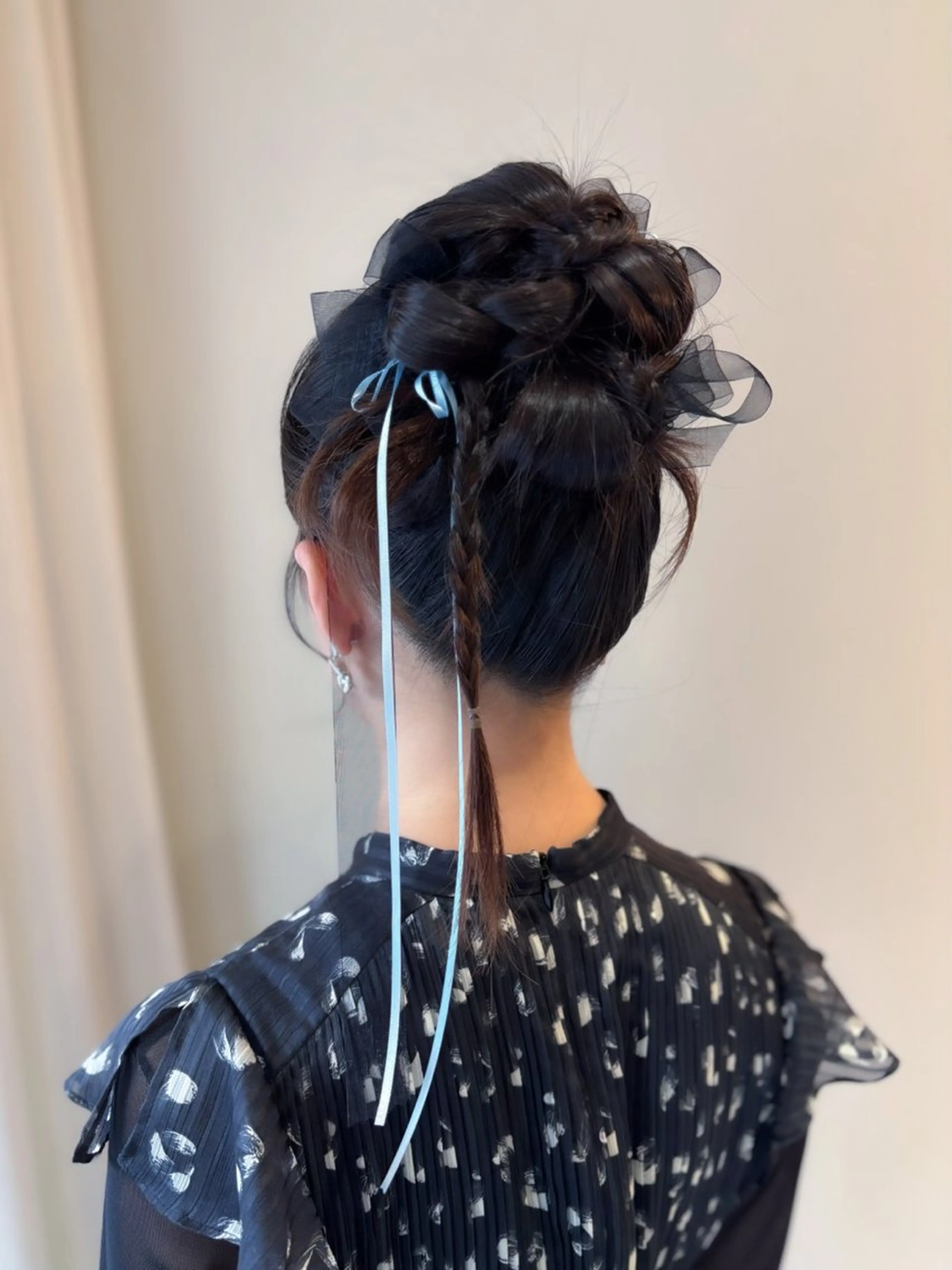 セミロング ヘアアレンジ ヘアセット ducha所属・DUCHA Tomida naoのヘアスタイル