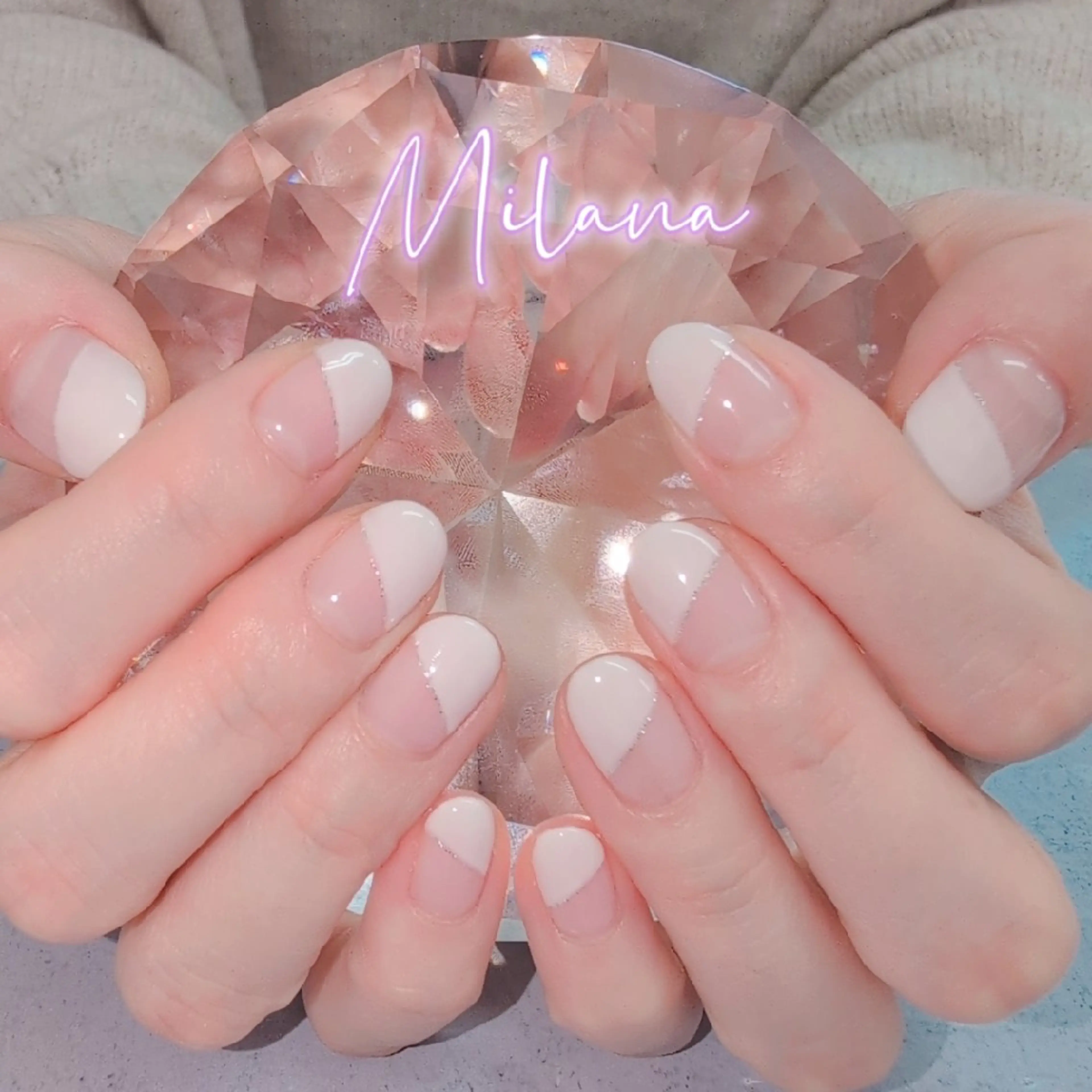 ネイル フレンチネイル ラメ(グリッター) 斜めフレンチ ハンドネイル Milana 川瀬のネイルデザイン