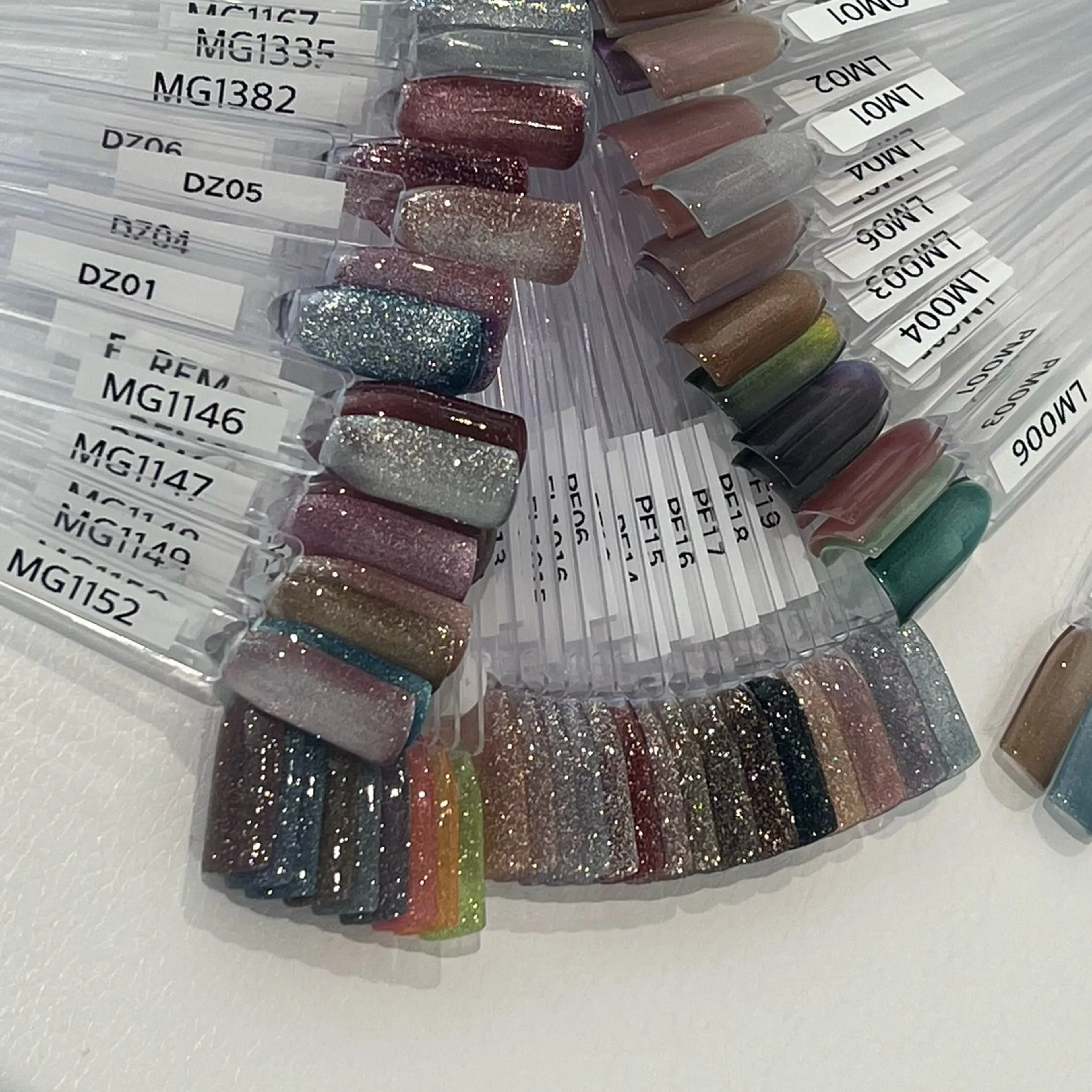 ネイル フラッシュネイル マグネットネイル I. arisaのネイルデザイン