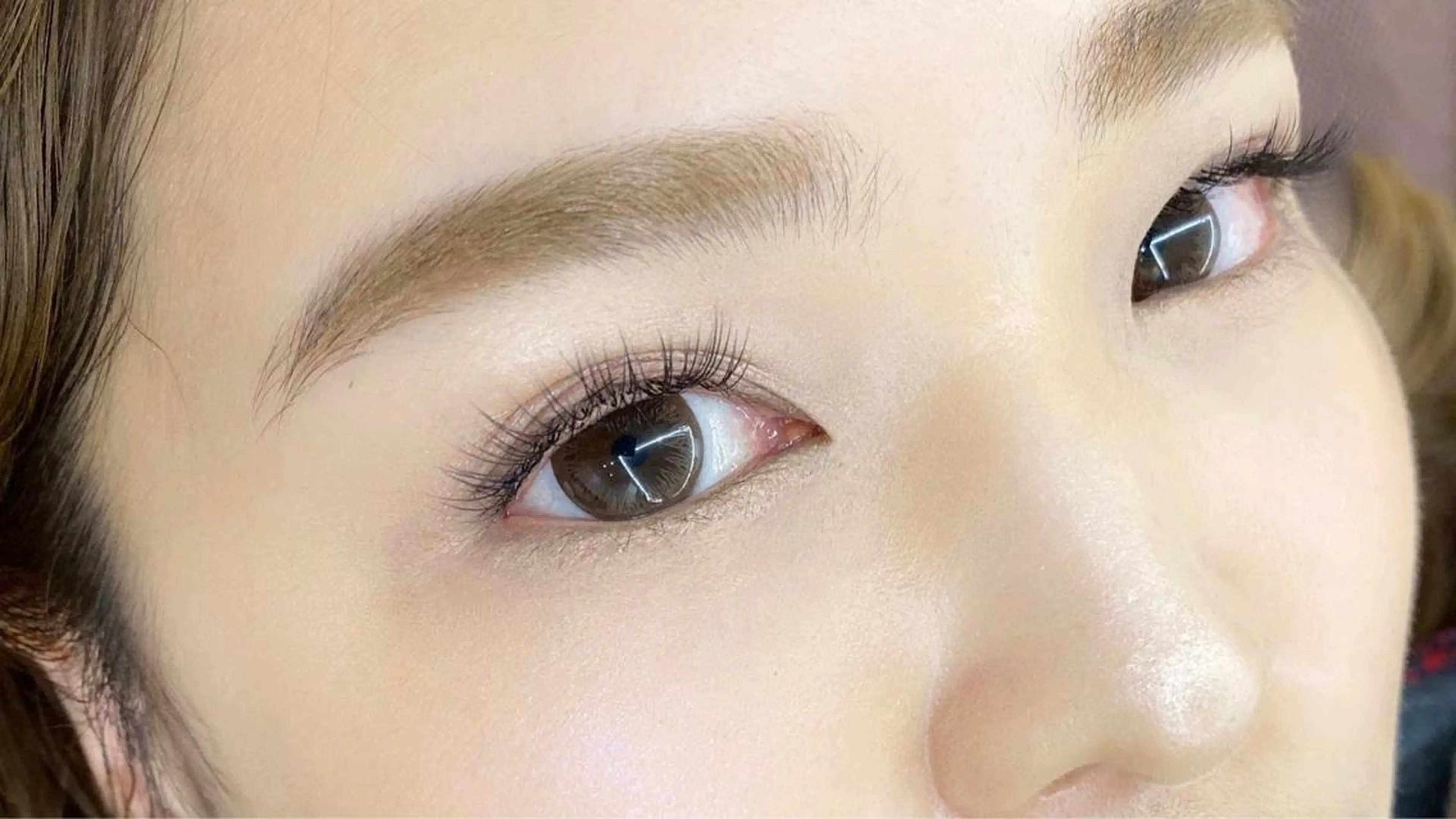 マツエク・マツパ フラットラッシュ LILY BABEのマツエク・マツパデザイン