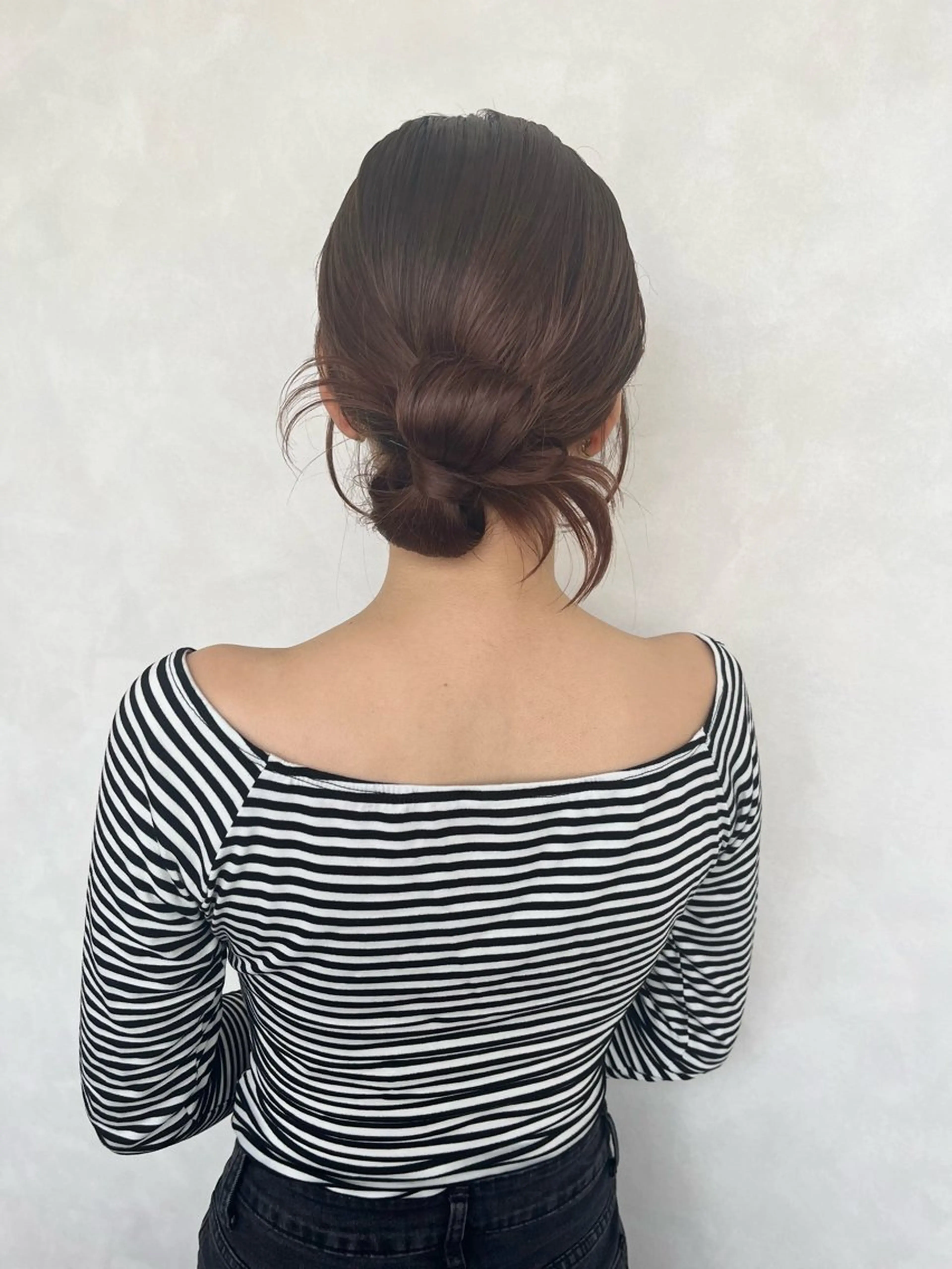 セミロング ヘアアレンジ Pinue所属・栗本 栞のヘアスタイル