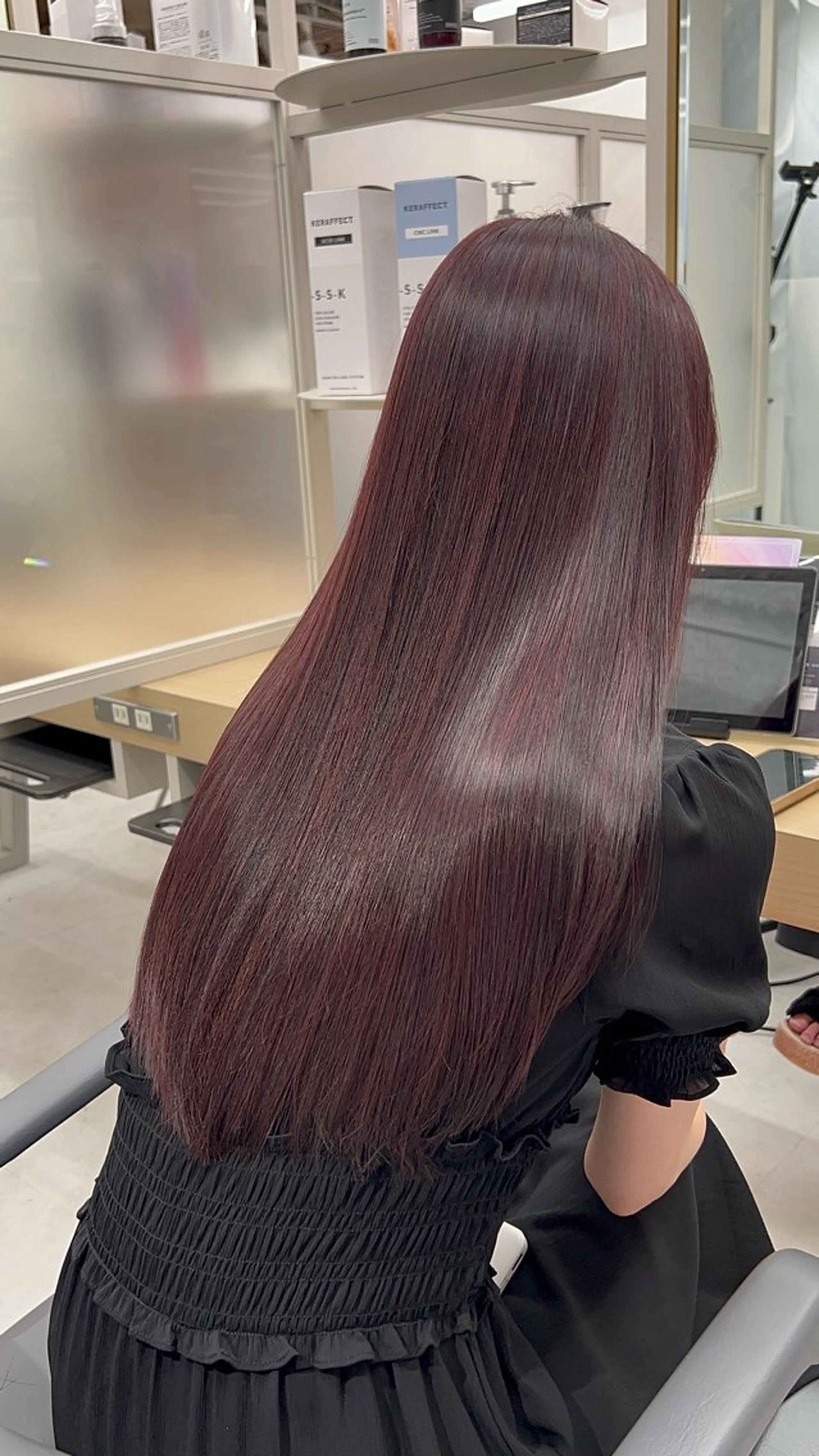 ロング カラー ヘアアレンジ ブリーチ カシス ブリーチなしカラー レッドカラー 新宿.全国4位美髪師 taka髪質改善のヘアスタイル