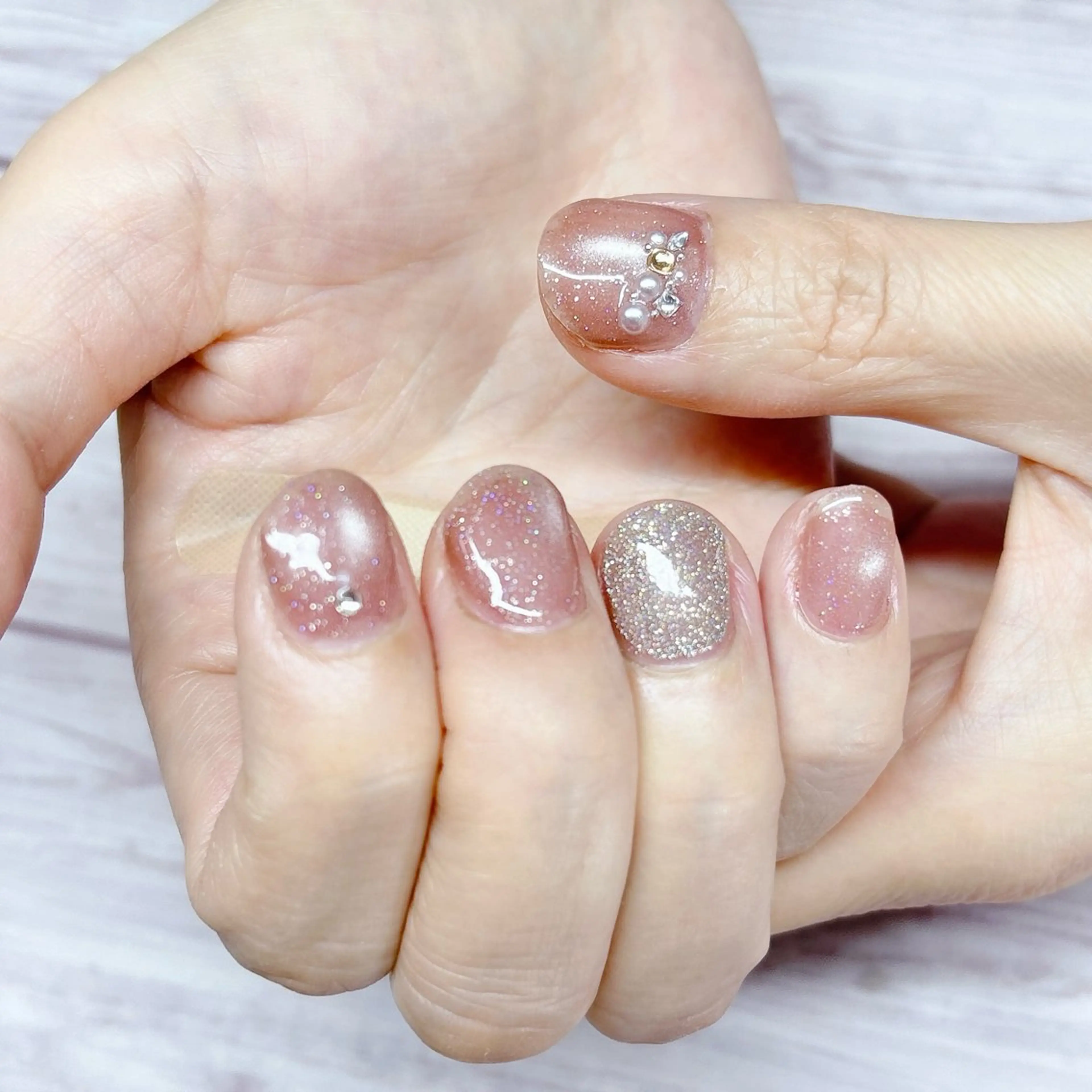 ネイル アートネイル マグネットネイル シンプルネイル MYu Beauty Salon  MAIのネイルデザイン