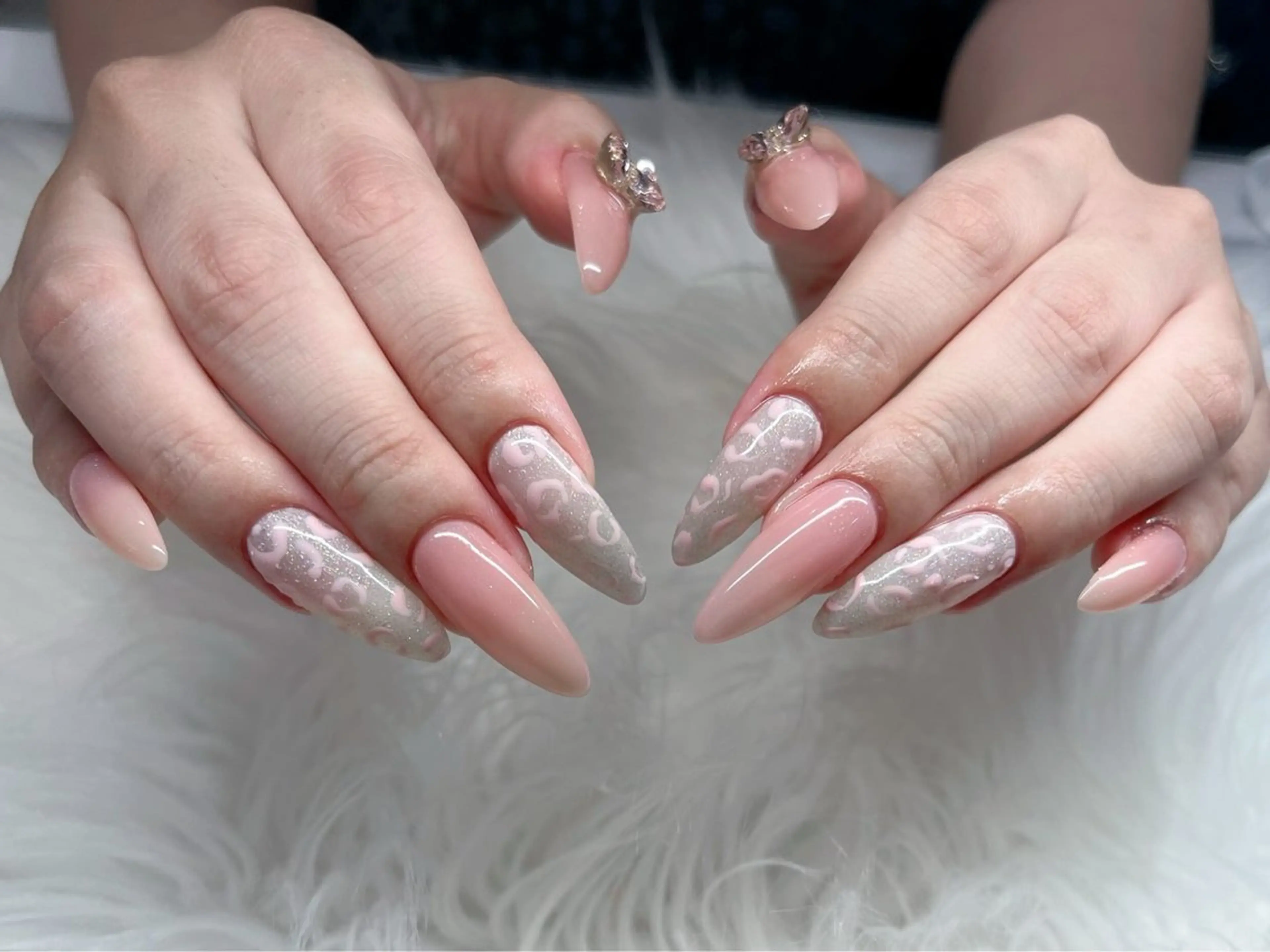 ネイル フレンチネイル ガラスフレンチ ロングネイル マグネットネイル ニュアンスネイル ハンドネイル XIMINANAIL SALON堀江店のネイルデザイン